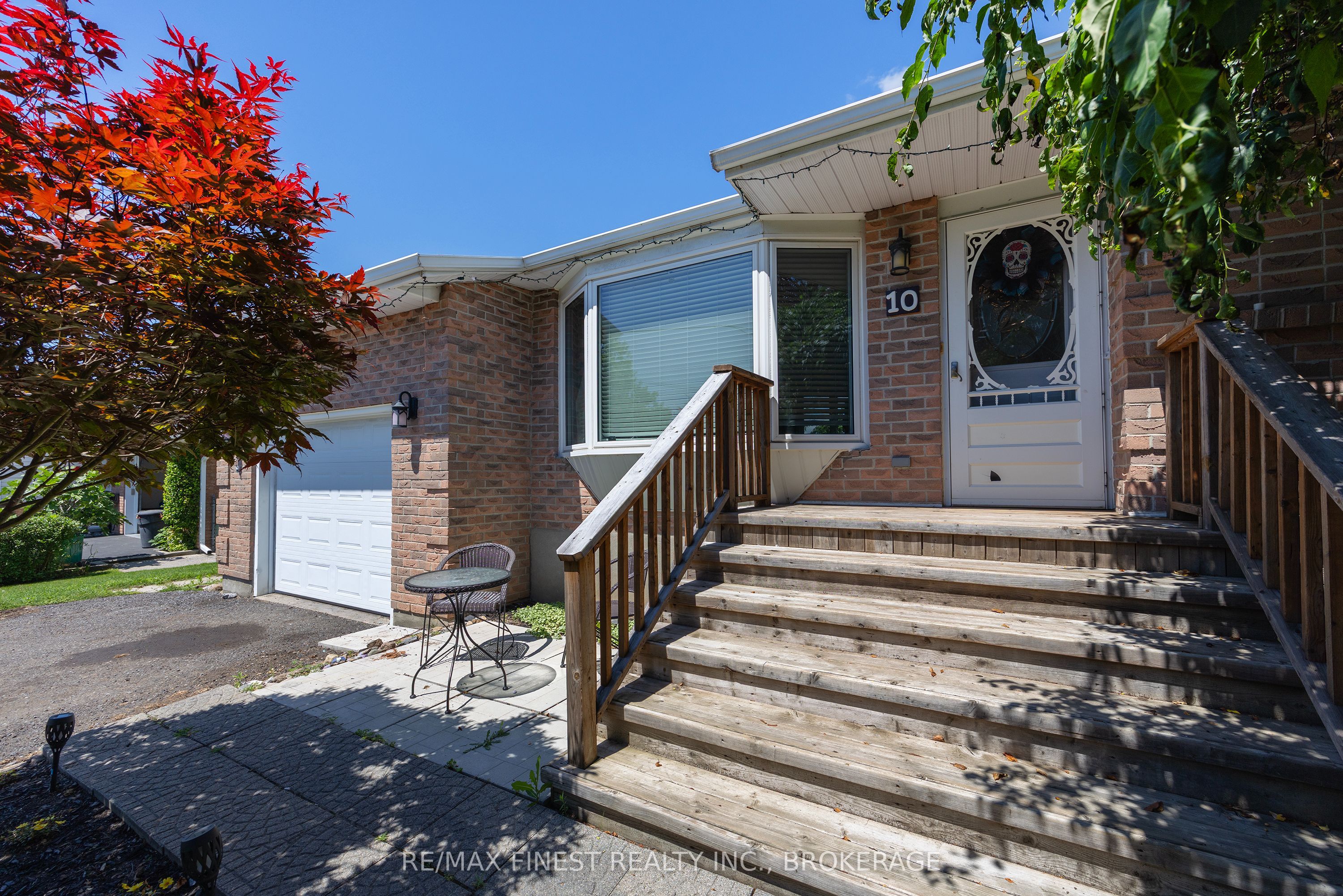 10 SHANE Street, Loyalist, ON K0H 2H0 photo 4