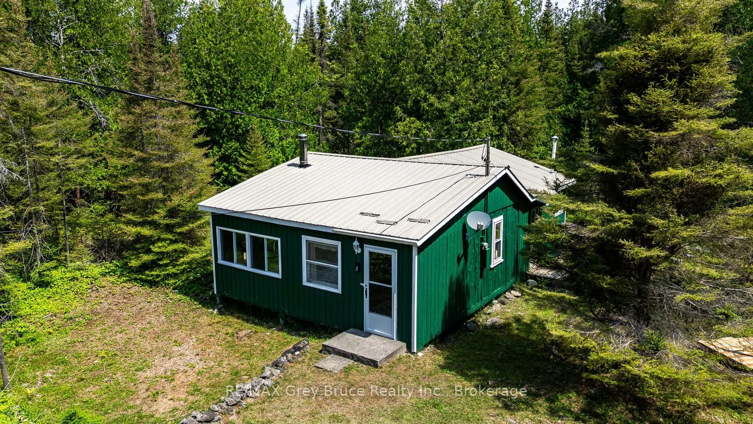 949 Dorcas Bay Road, Northern Bruce Peninsula, ON N0H 2R0 photo 2