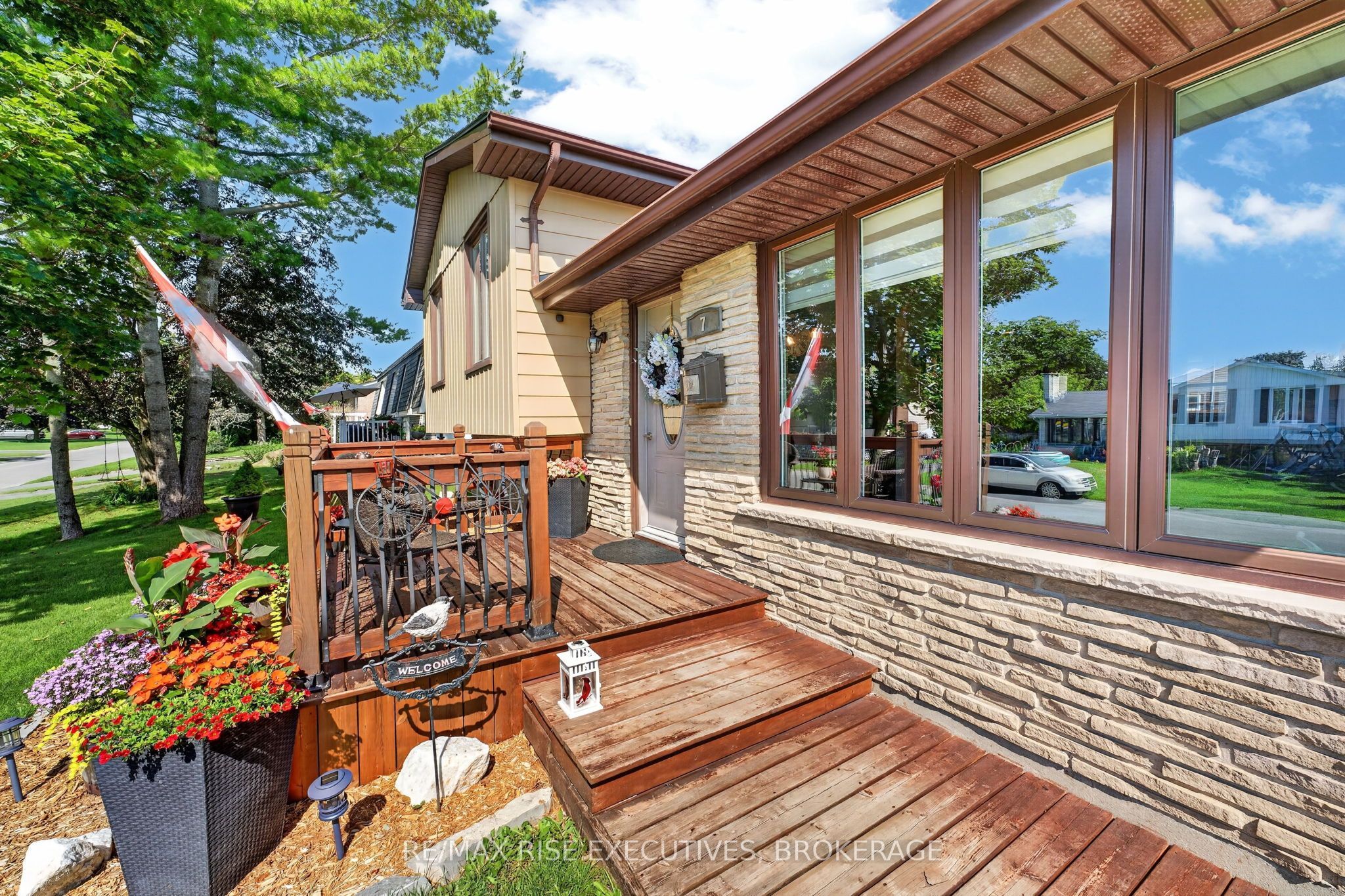7 Cornell Avenue, Loyalist, ON K7N 1S8 photo 2