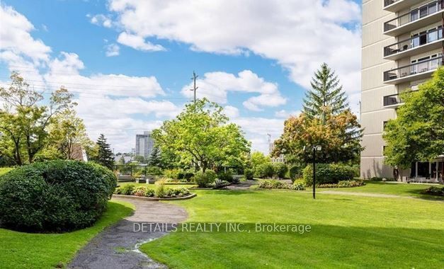 158A McArthur Avenue 1105, Vanier and Kingsview Park, ON K1L 8E7 photo 2