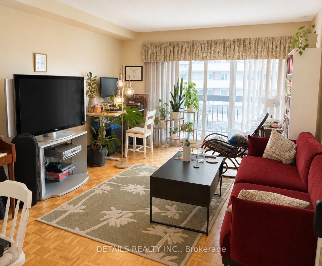 158A McArthur Avenue 1105, Vanier and Kingsview Park, ON K1L 8E7 photo 4
