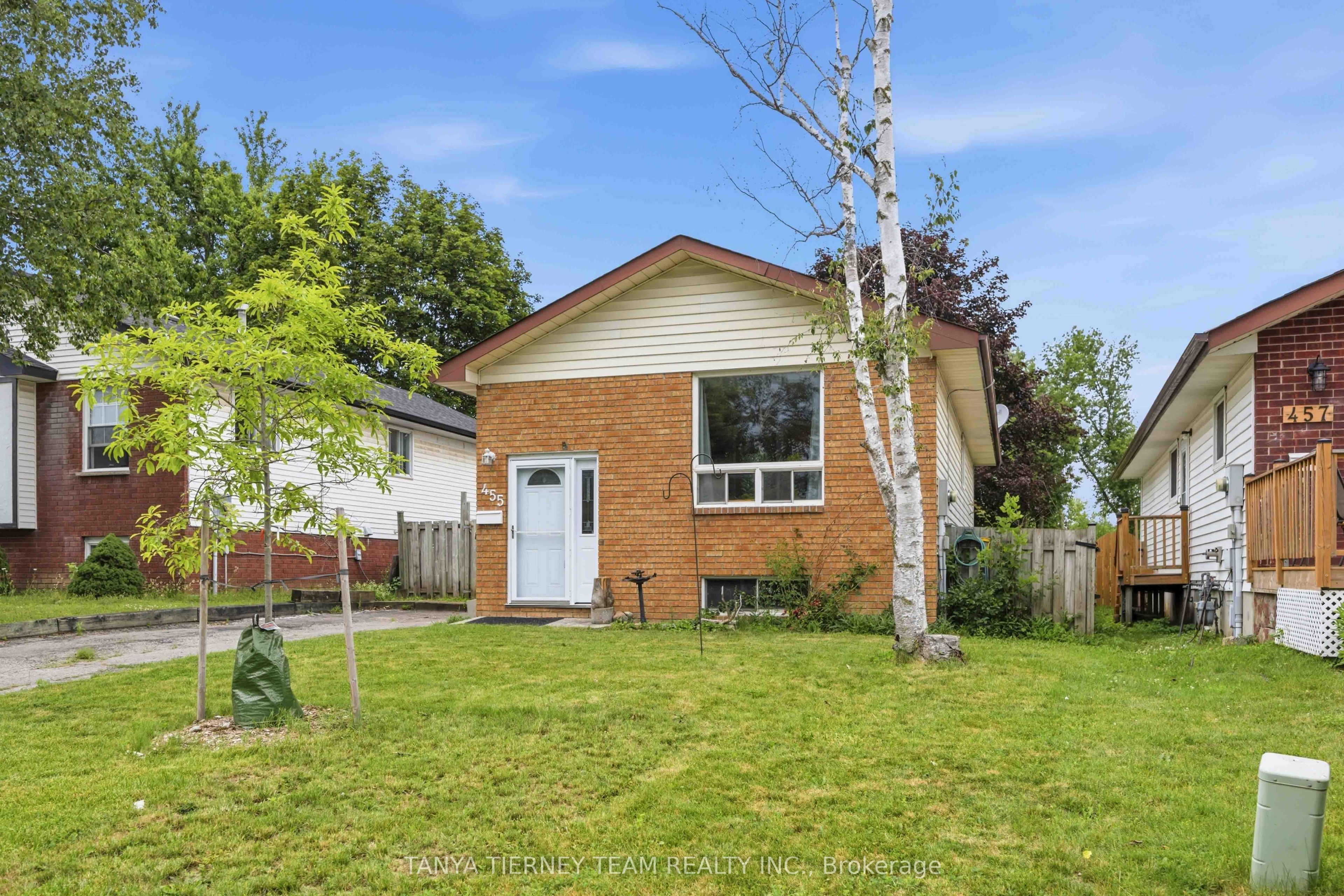 455 Crystal Drive, Peterborough, ON K9J 8L3