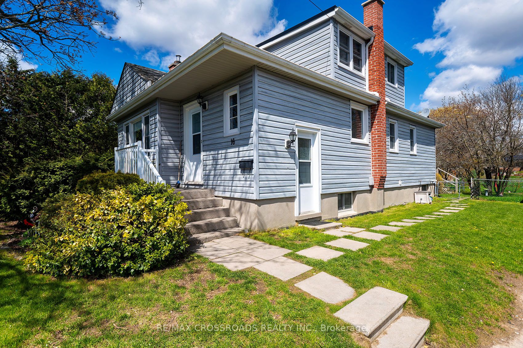 16 Hamilton Avenue, Cobourg, ON K9A 1V6 photo 3