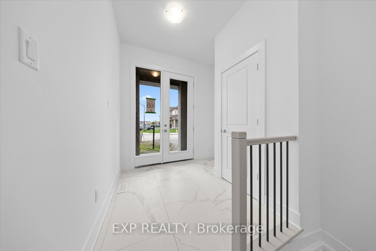 6 Corr Court, Carleton Place, ON K7C 0W5 photo 3