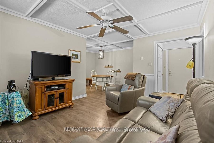 1010 PEMBRIDGE Crescent 110, Kingston, ON K7P 1A3 photo 3