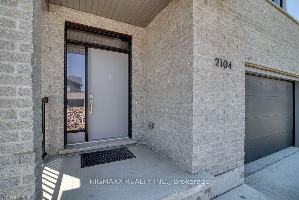 2104 Evans Boulevard, London South, ON N6M 0J6 photo 3