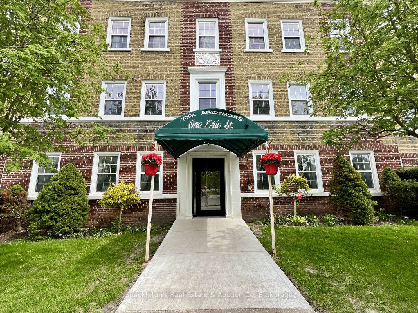 1 Erie Street 206, Stratford, ON N5A 2M3