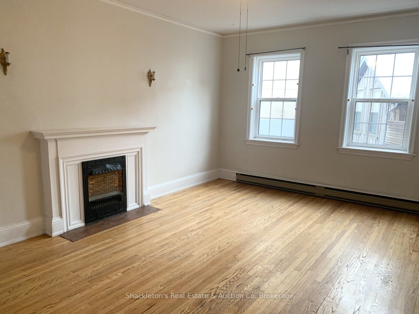 1 Erie Street 206, Stratford, ON N5A 2M3 photo 2