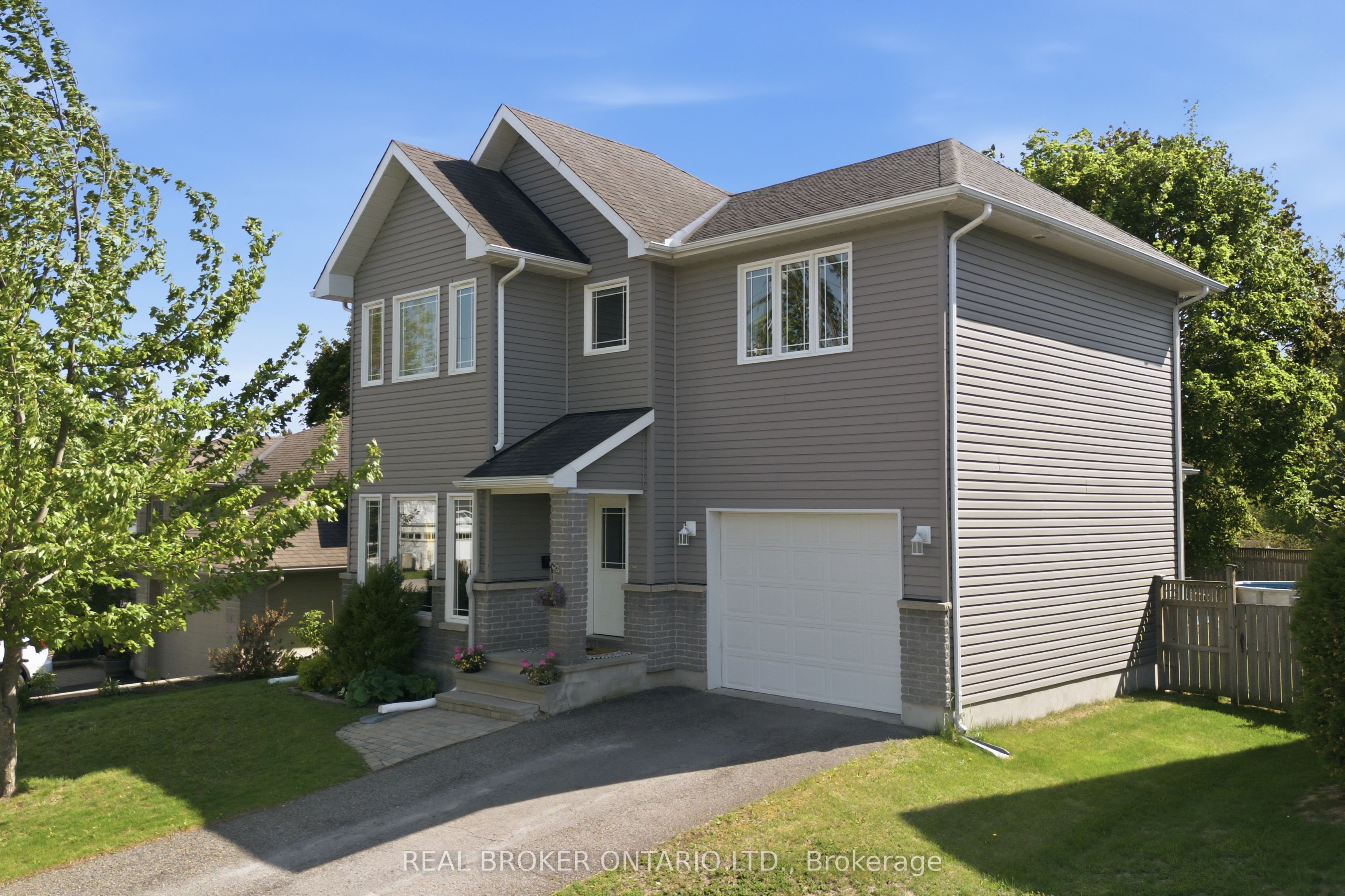 6 Francis Street, Carleton Place, ON K7C 0C6 photo 4