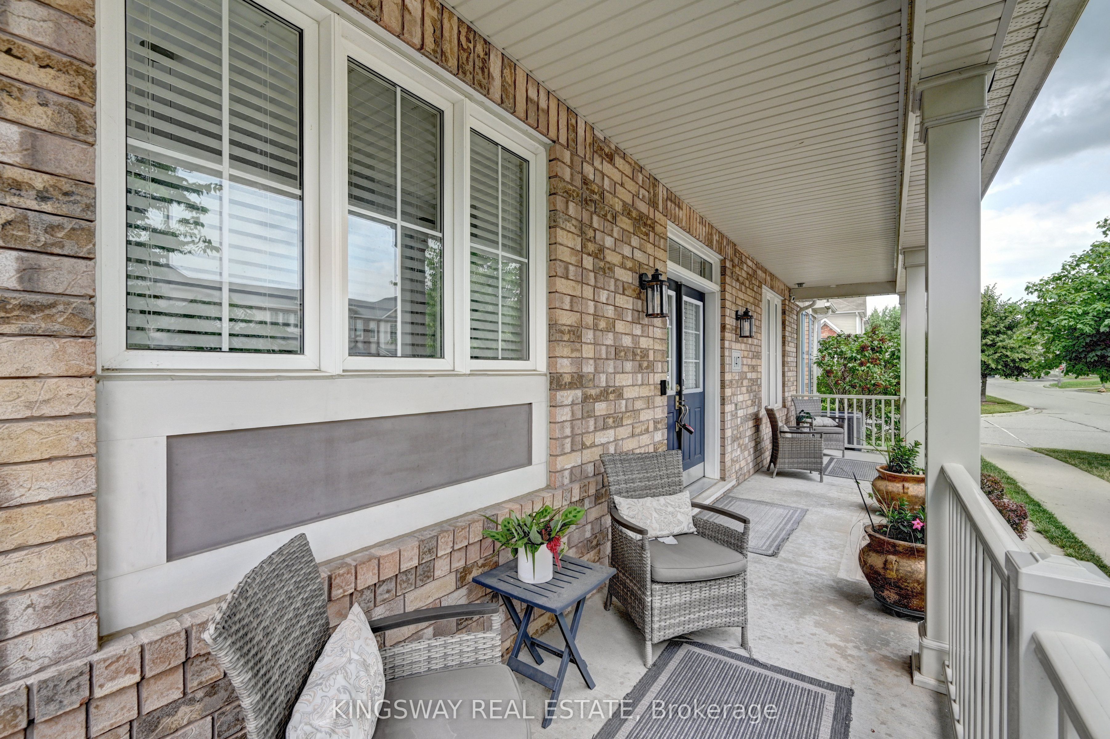147 SILVERTHORNE Drive, Cambridge, ON N3C 0B7 photo 4