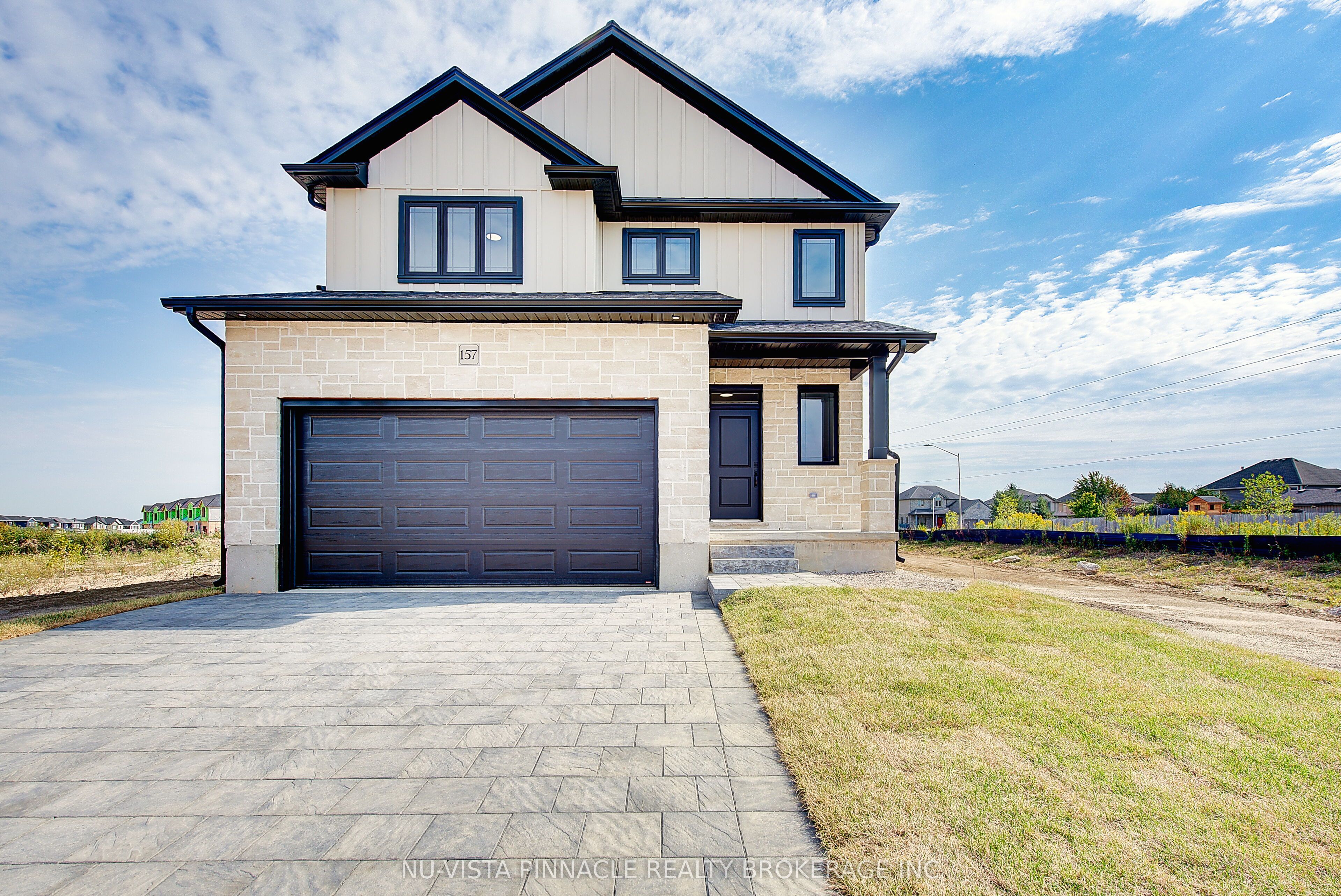 10 Woodmere Path, Middlesex Centre, ON N0M 2A0