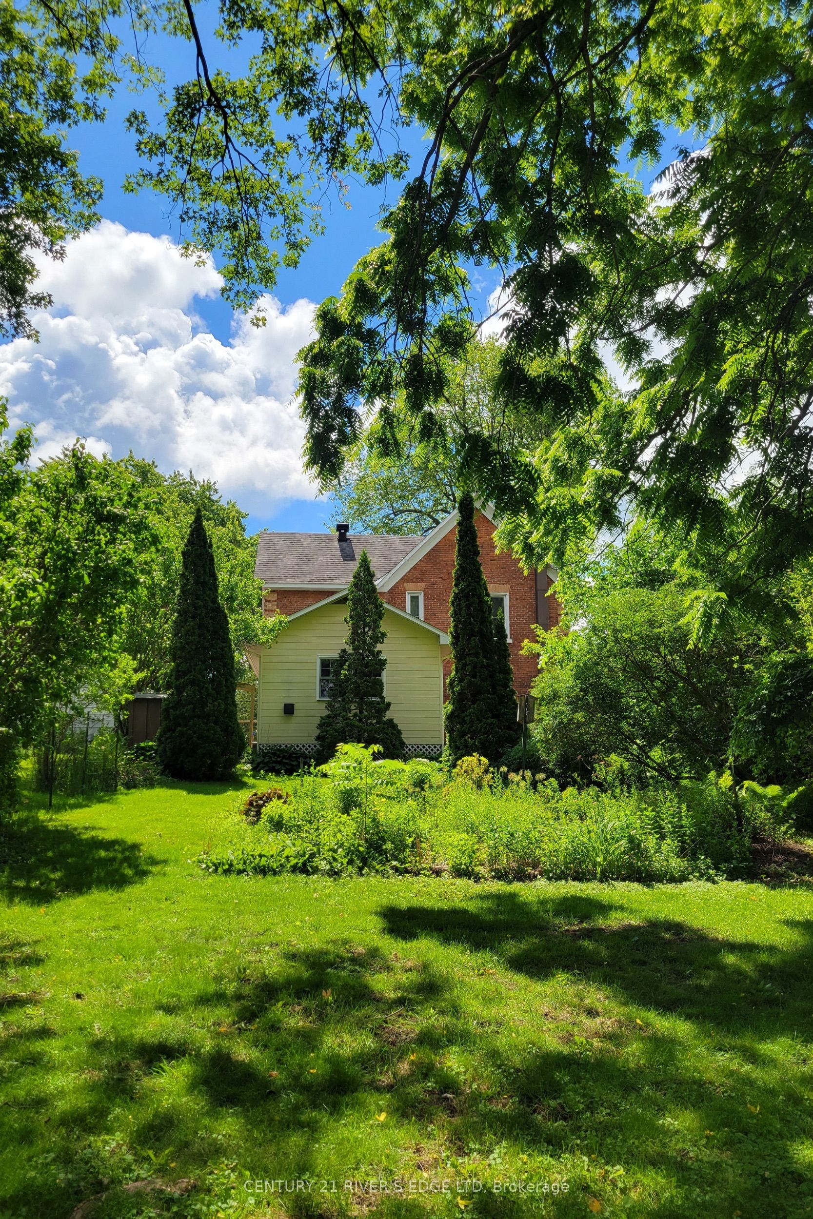 158 Pearl Street W, Brockville, ON K6V 4C6 photo 5