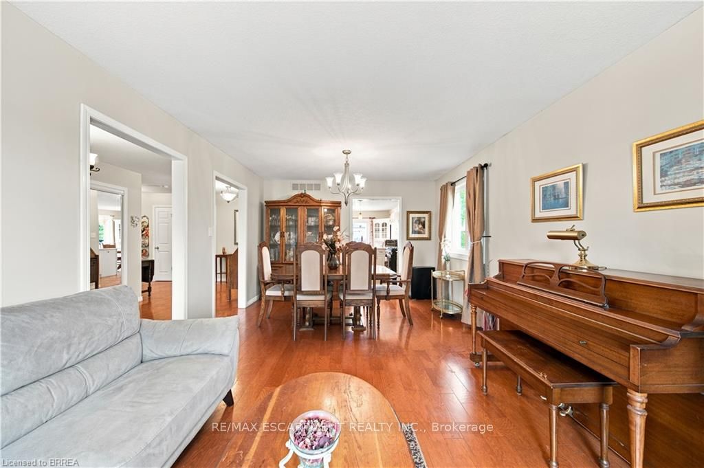 41 Griffiths Drive, Brant, ON N3L 4B6 photo 5