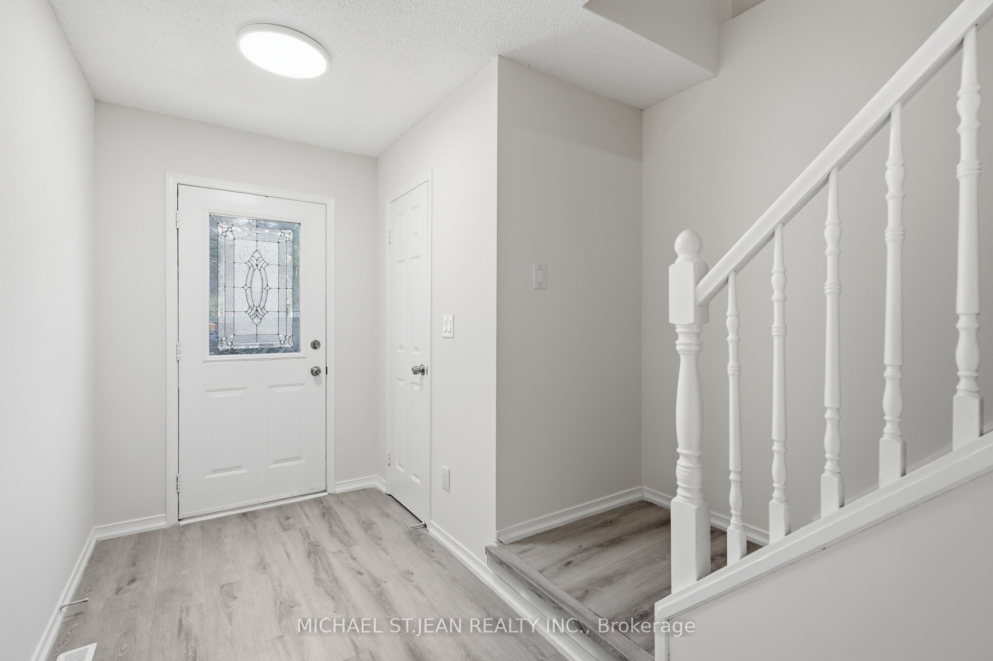 2 Royalwood Court 51, Hamilton, ON L8E 4Z1 photo 5