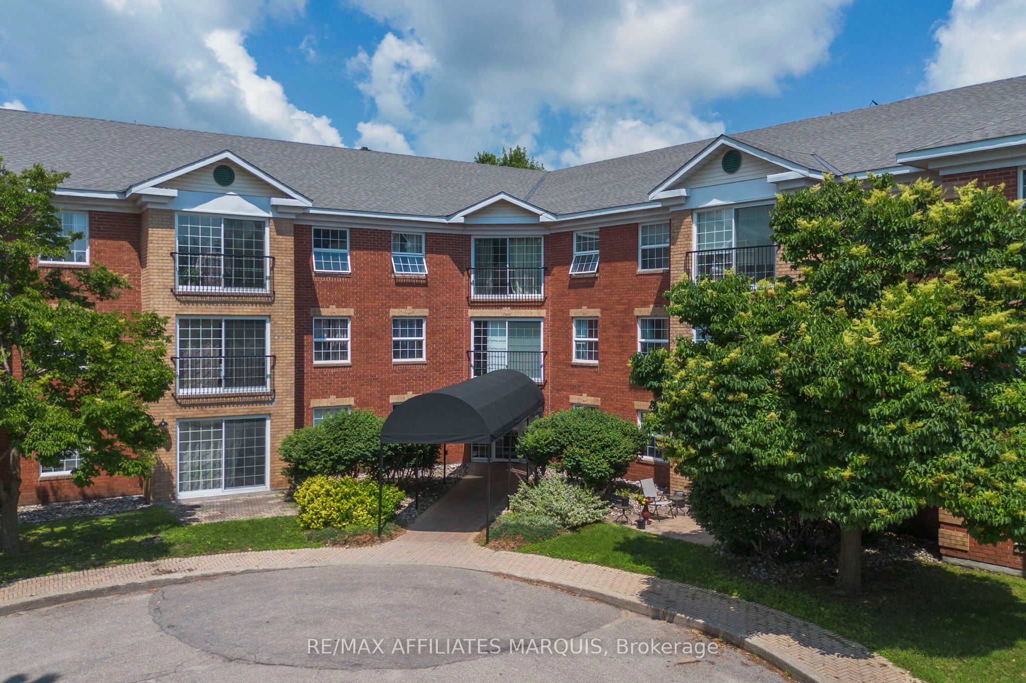 40 Pearl Street Unit #316, Smiths Falls, ON K7A 5B5