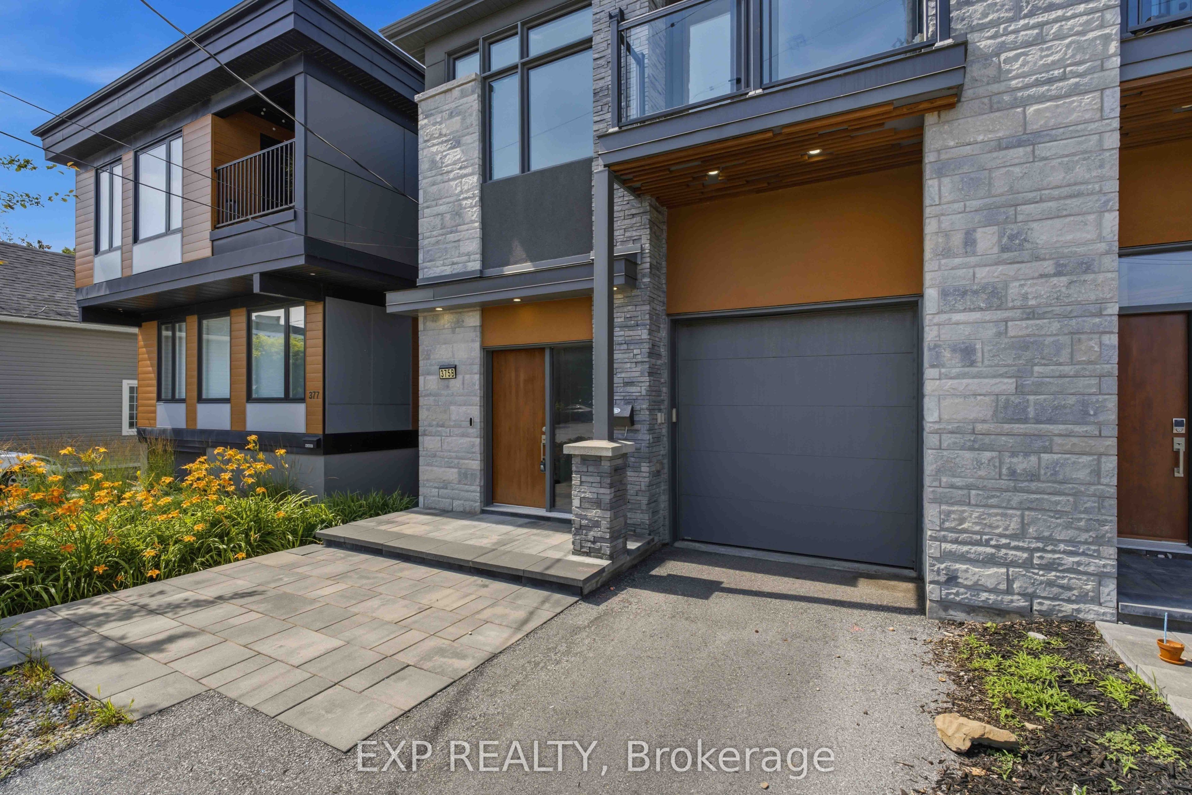 375 Madison Avenue B, Carlingwood - Westboro and Area, ON K2A 0B6 photo 2