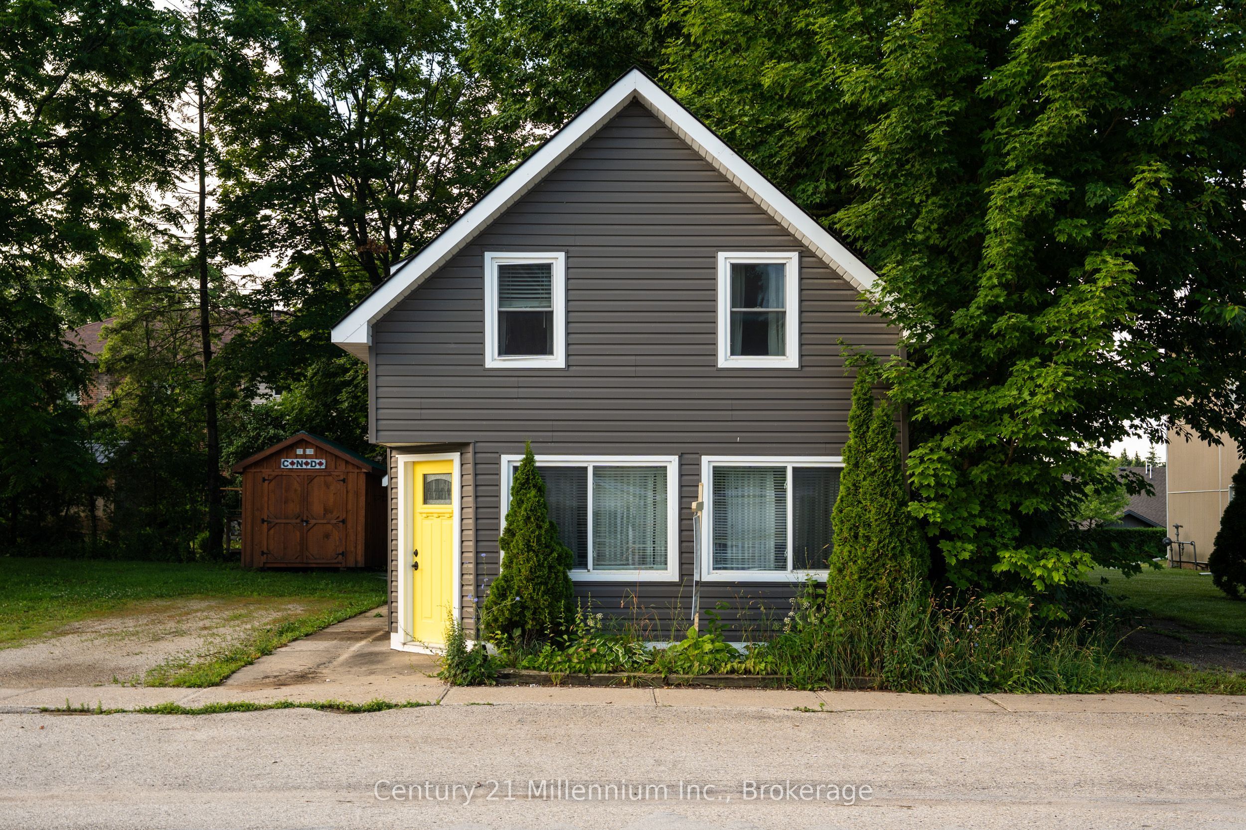 251 William Street, South Bruce Peninsula, ON N0H 2T0
