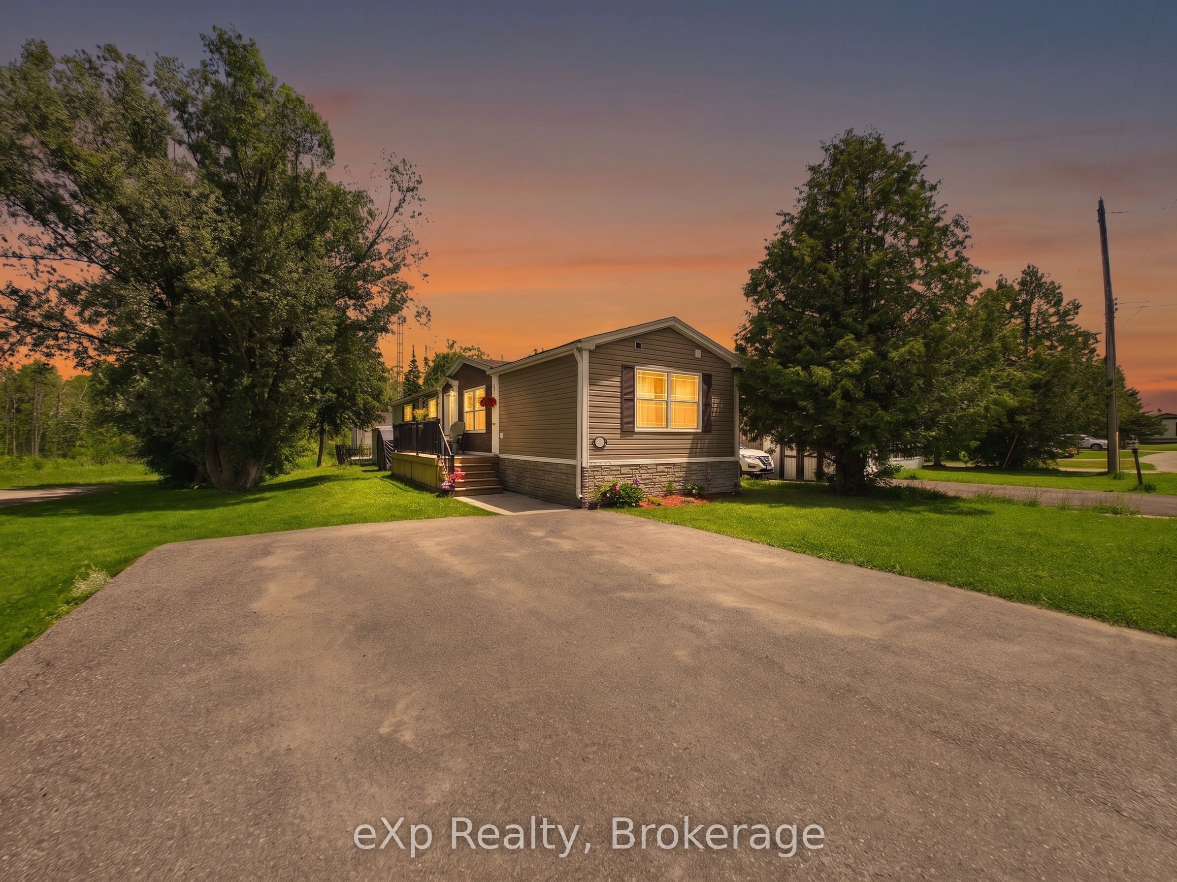 32 Maple Grove Village Road, Southgate, ON N0C 1B0 photo 5