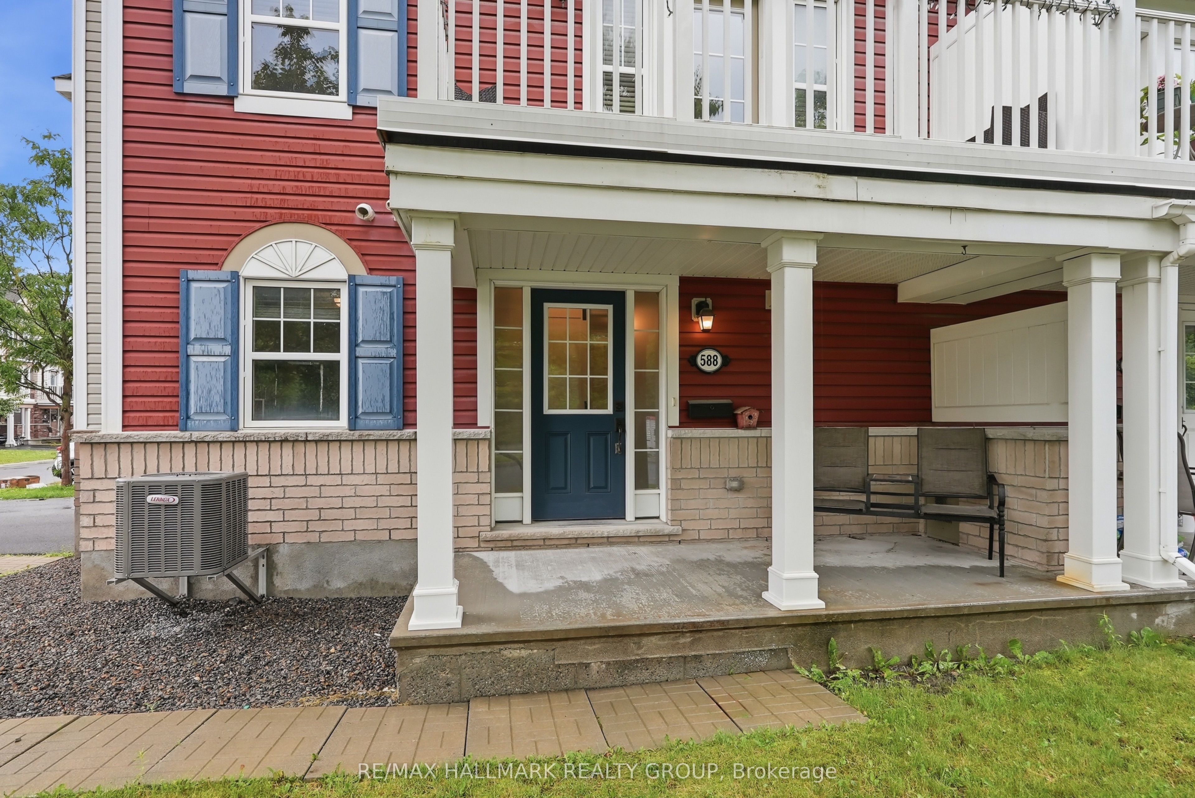 588 Foxlight Circle, Kanata, ON K2M 0L9 photo 2