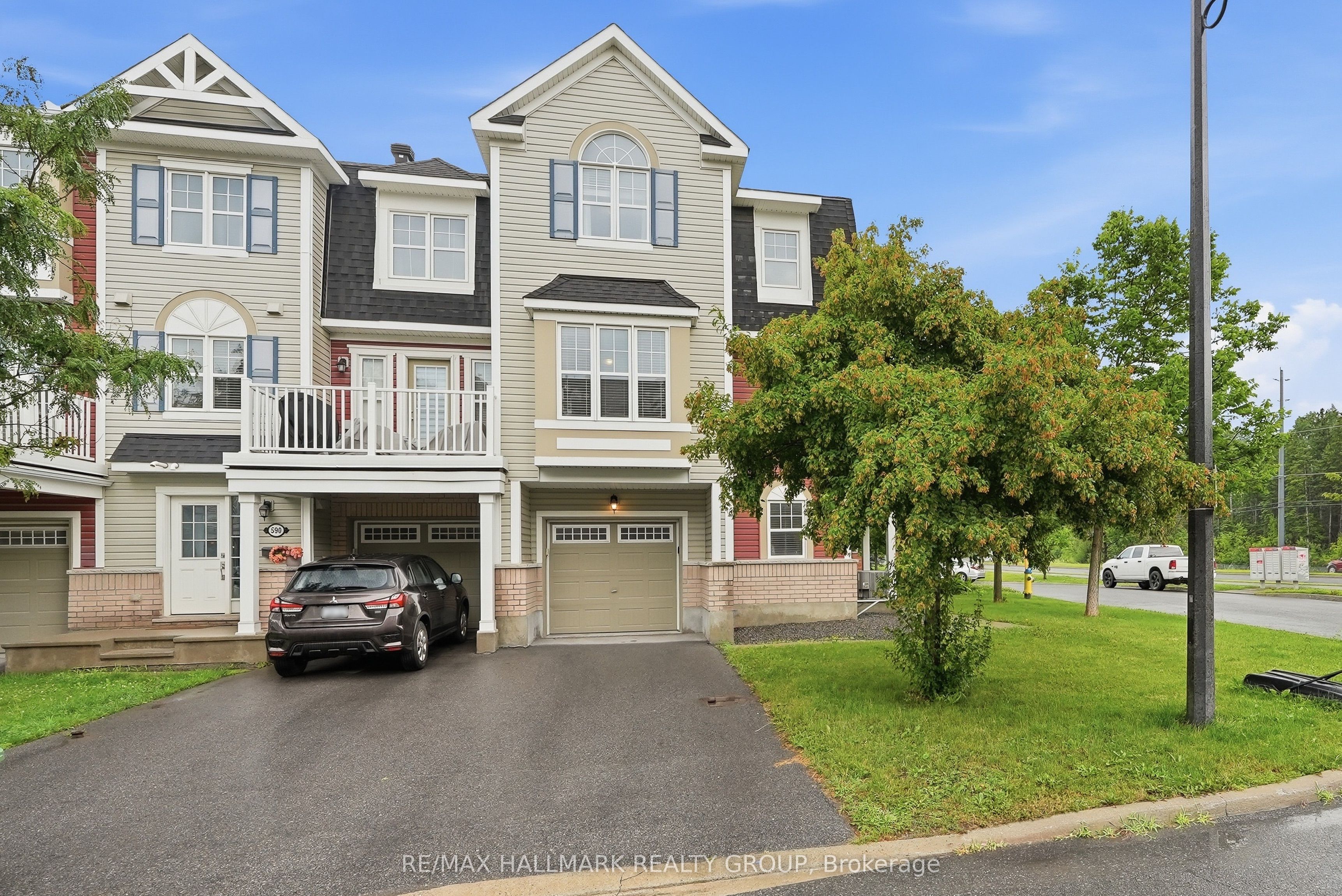 588 Foxlight Circle, Kanata, ON K2M 0L9 photo 3