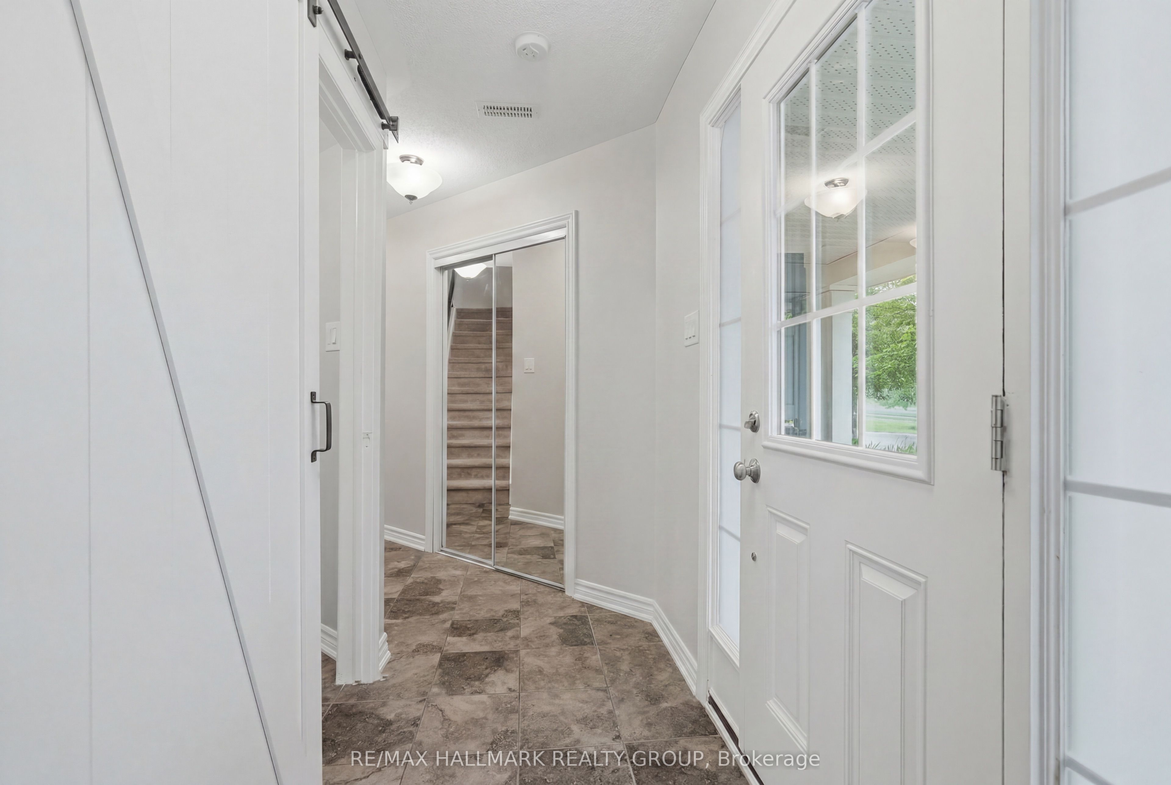 588 Foxlight Circle, Kanata, ON K2M 0L9 photo 5