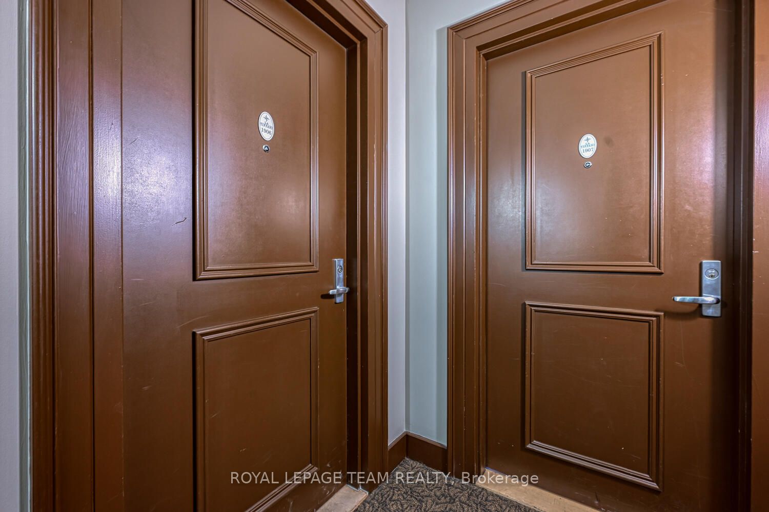 90 Landry Street 1906, Vanier and Kingsview Park, ON K1L 0A9 photo 4