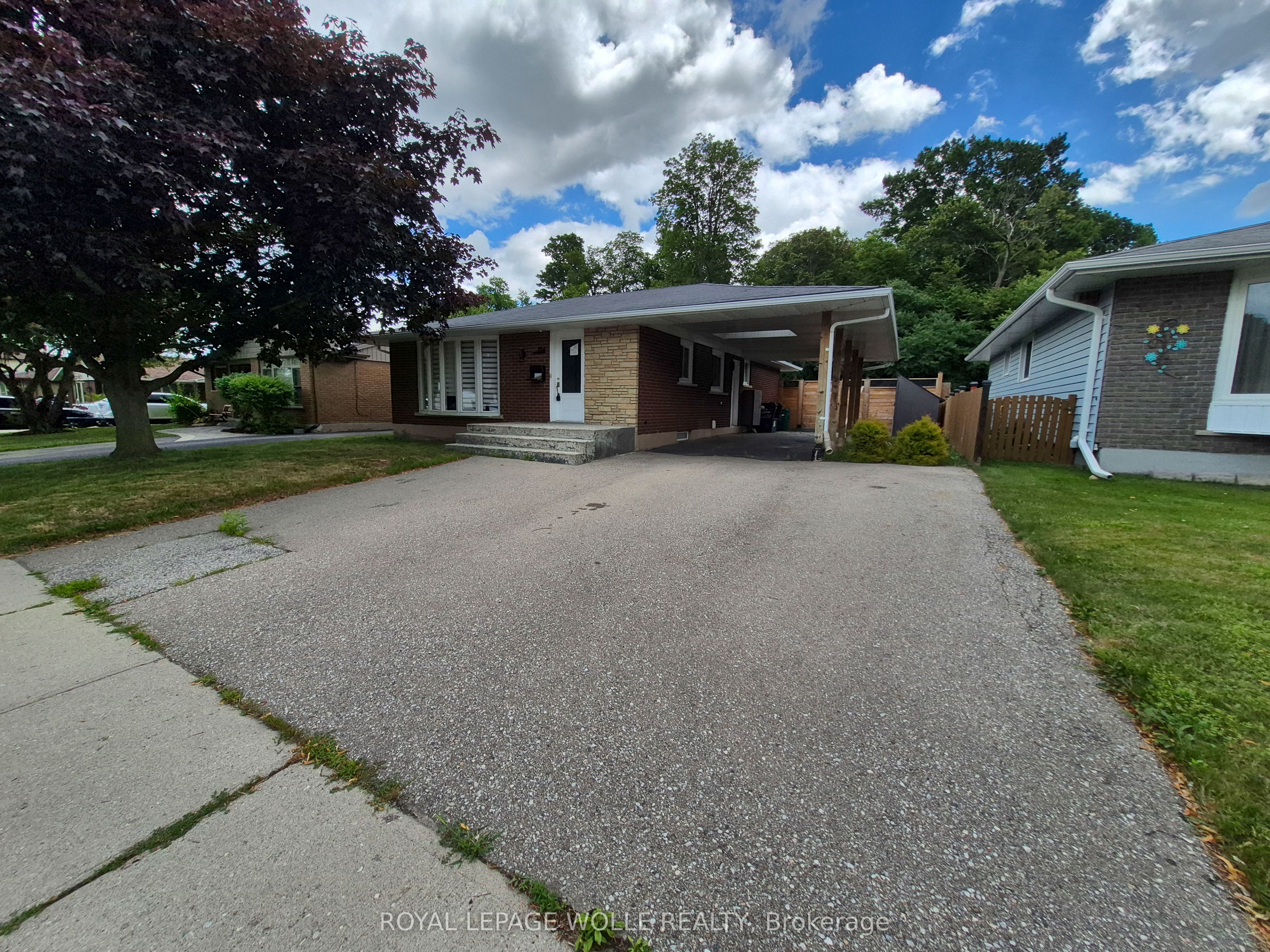 154 Appalachian Crescent, Kitchener, ON N2E 1A4 photo 3