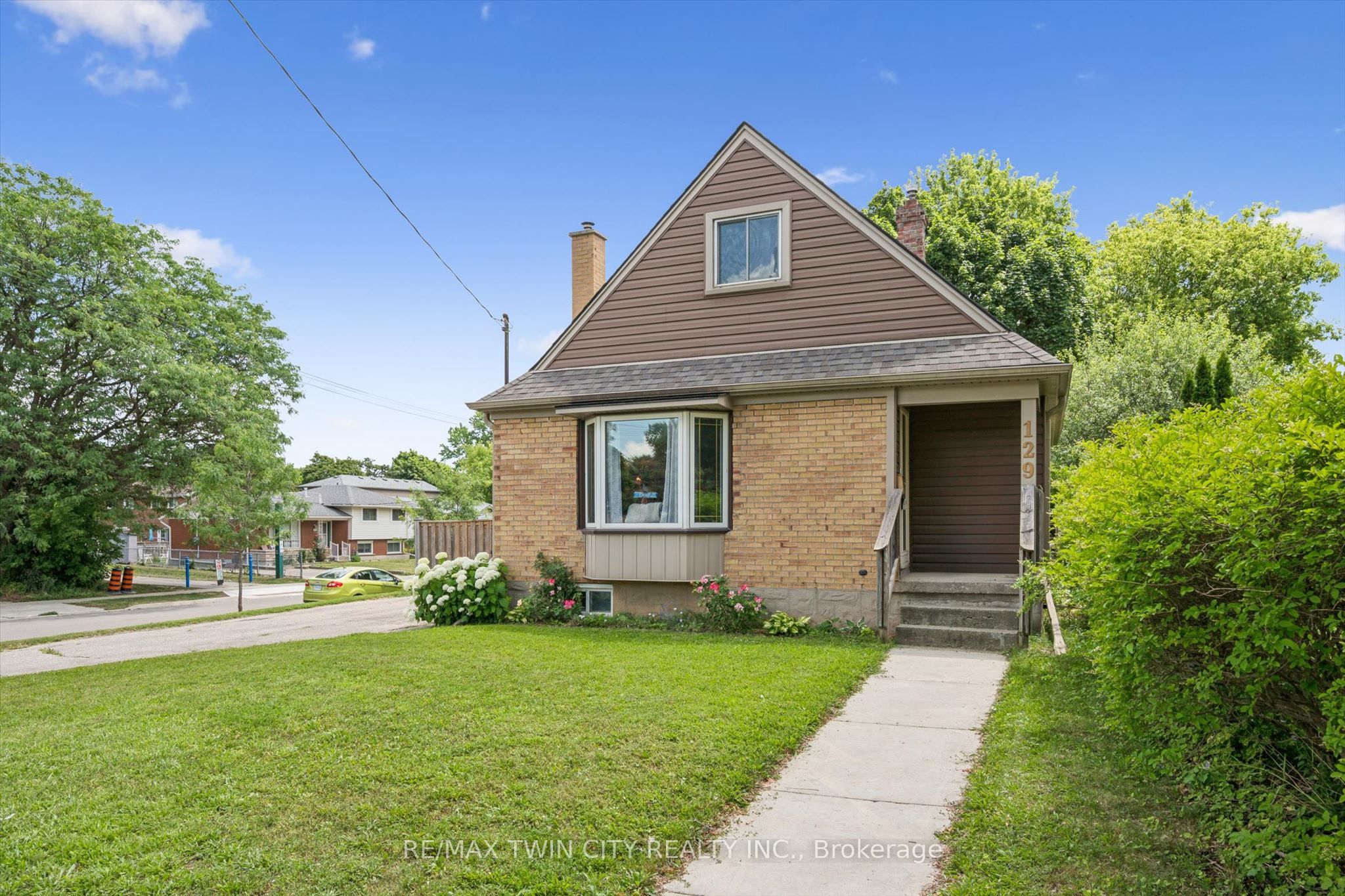 129 Florence Avenue, Kitchener, ON N2A 2L1 photo 2