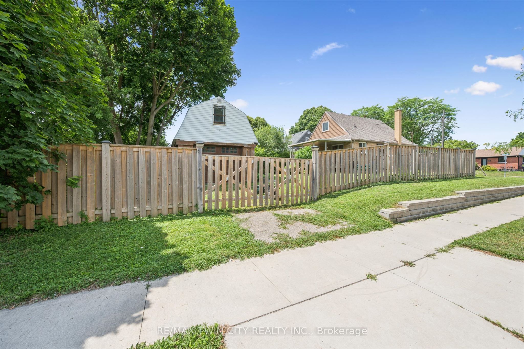 129 Florence Avenue, Kitchener, ON N2A 2L1 photo 5