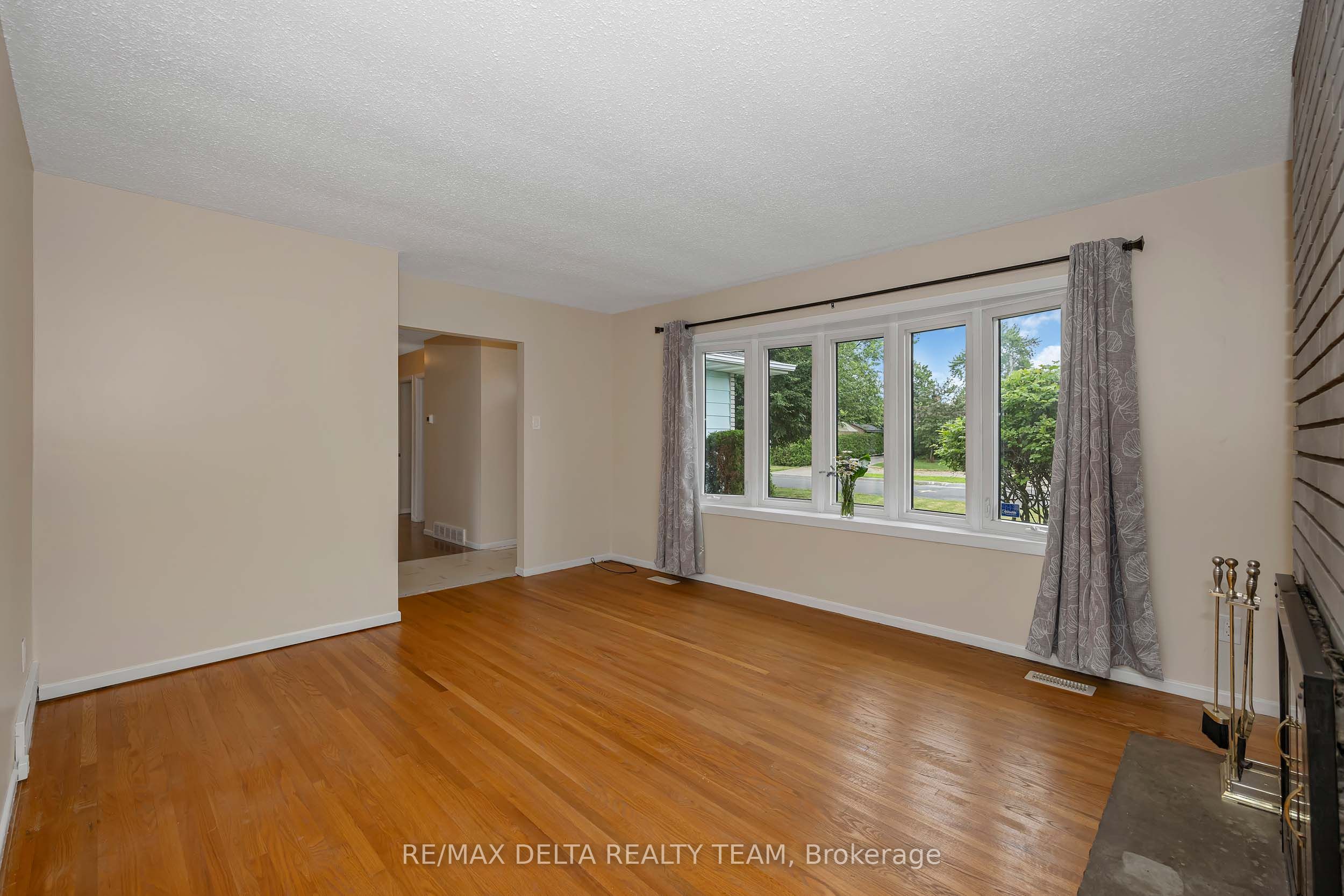 278 Gleneagles Avenue, Orleans - Cumberland and Area, ON K1E 1L8 photo 5
