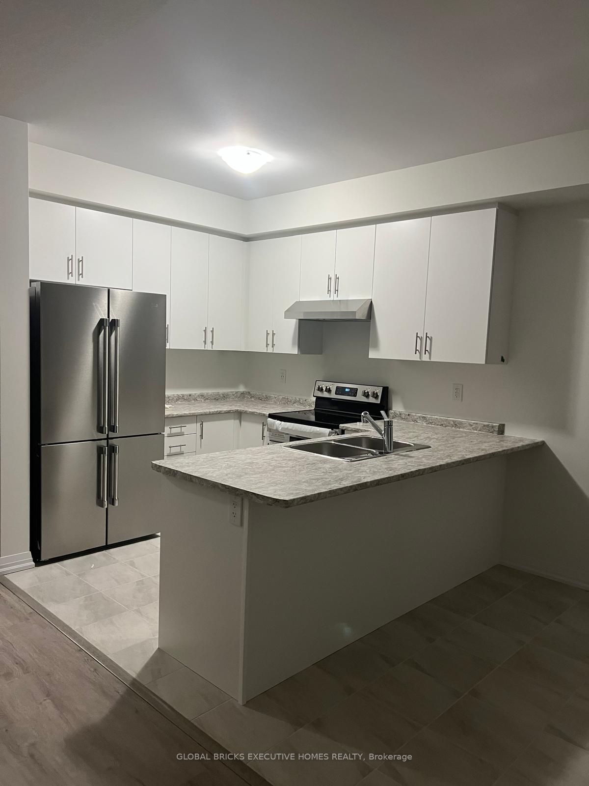 303 Starlight Avenue, Woolwich, ON N0B 1M0 photo 4