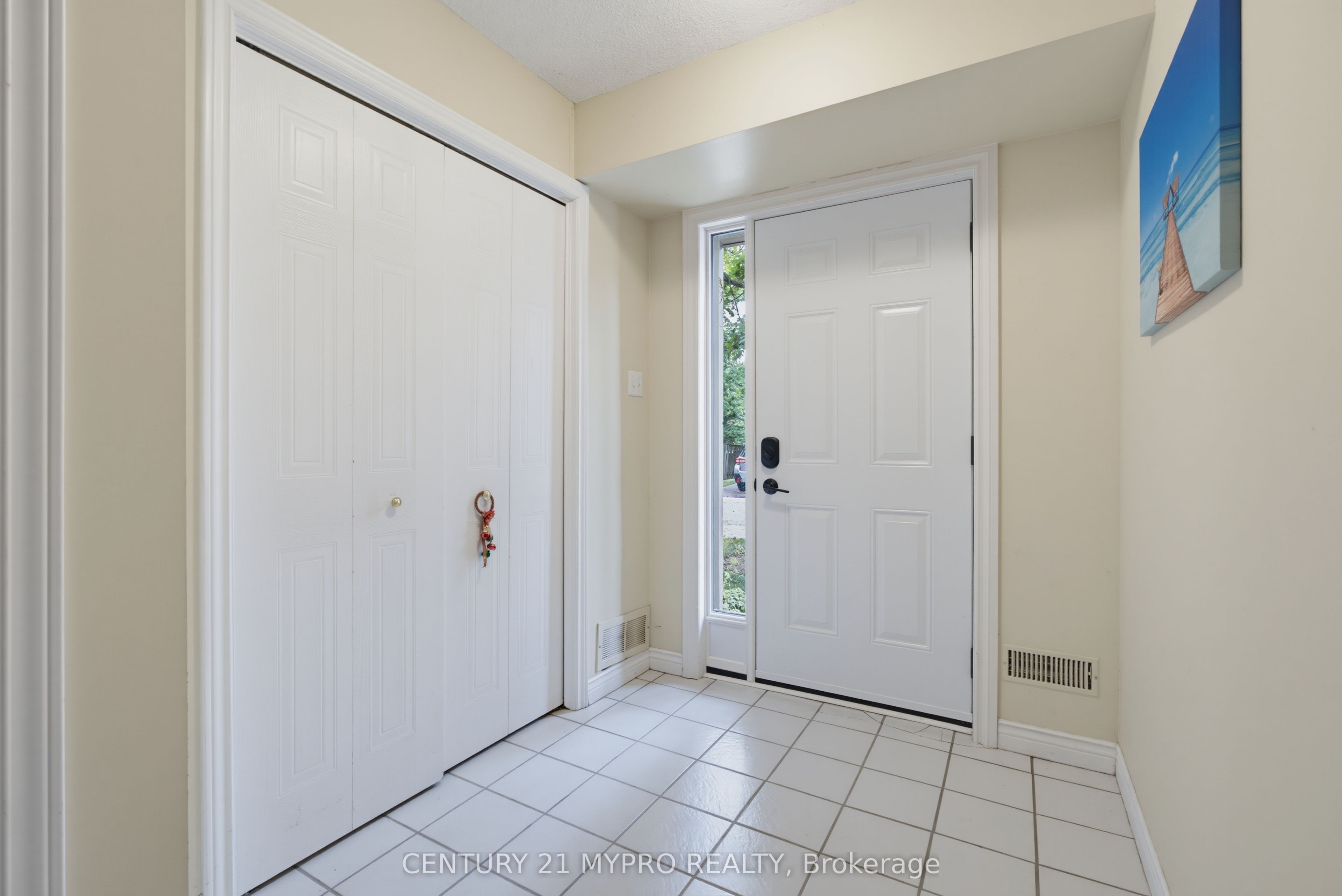 1548 Richmond Street 7, London North, ON N6G 4W7 photo 4