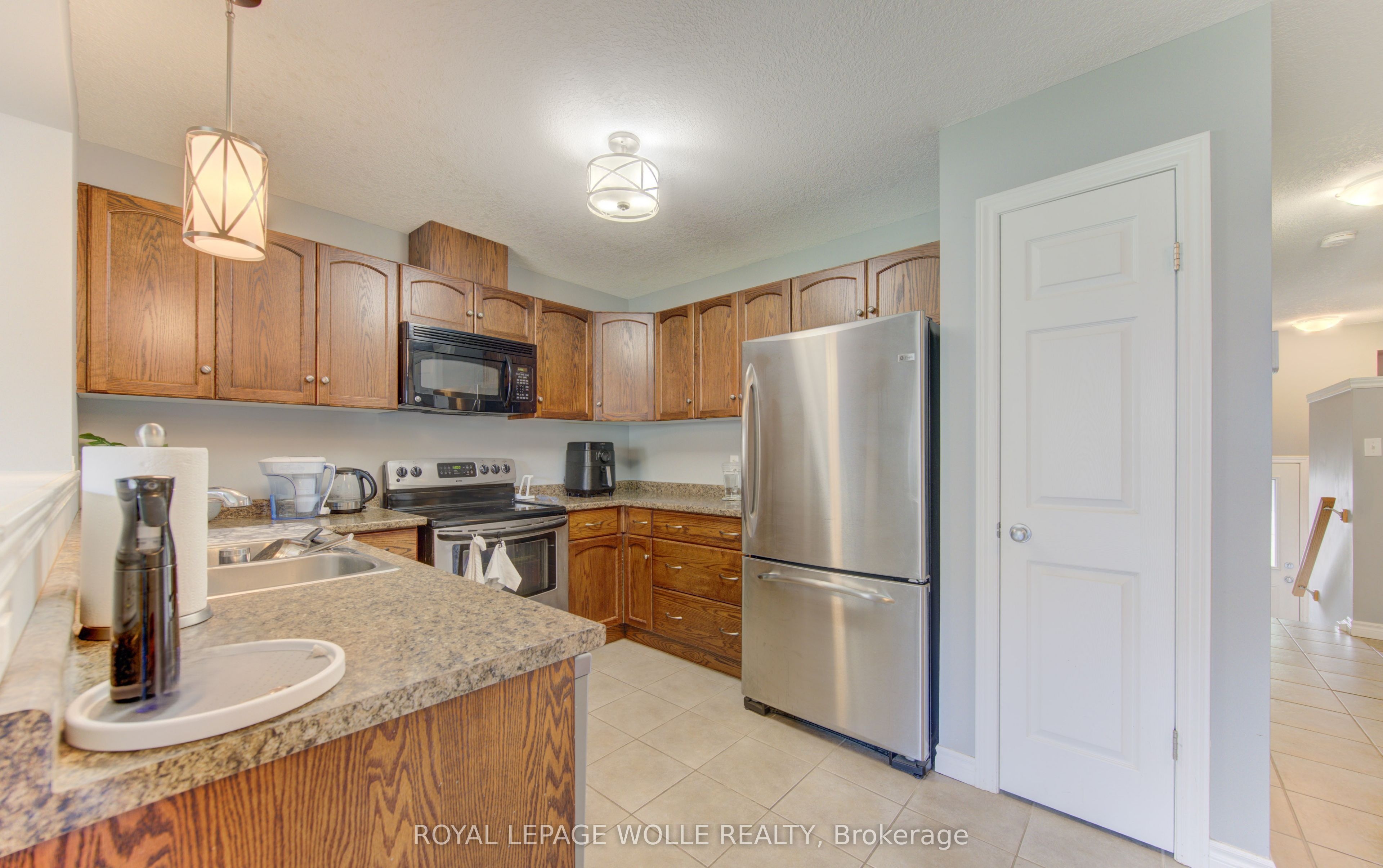 6 Edwards Street, Guelph, ON N1E 0B2 photo 4