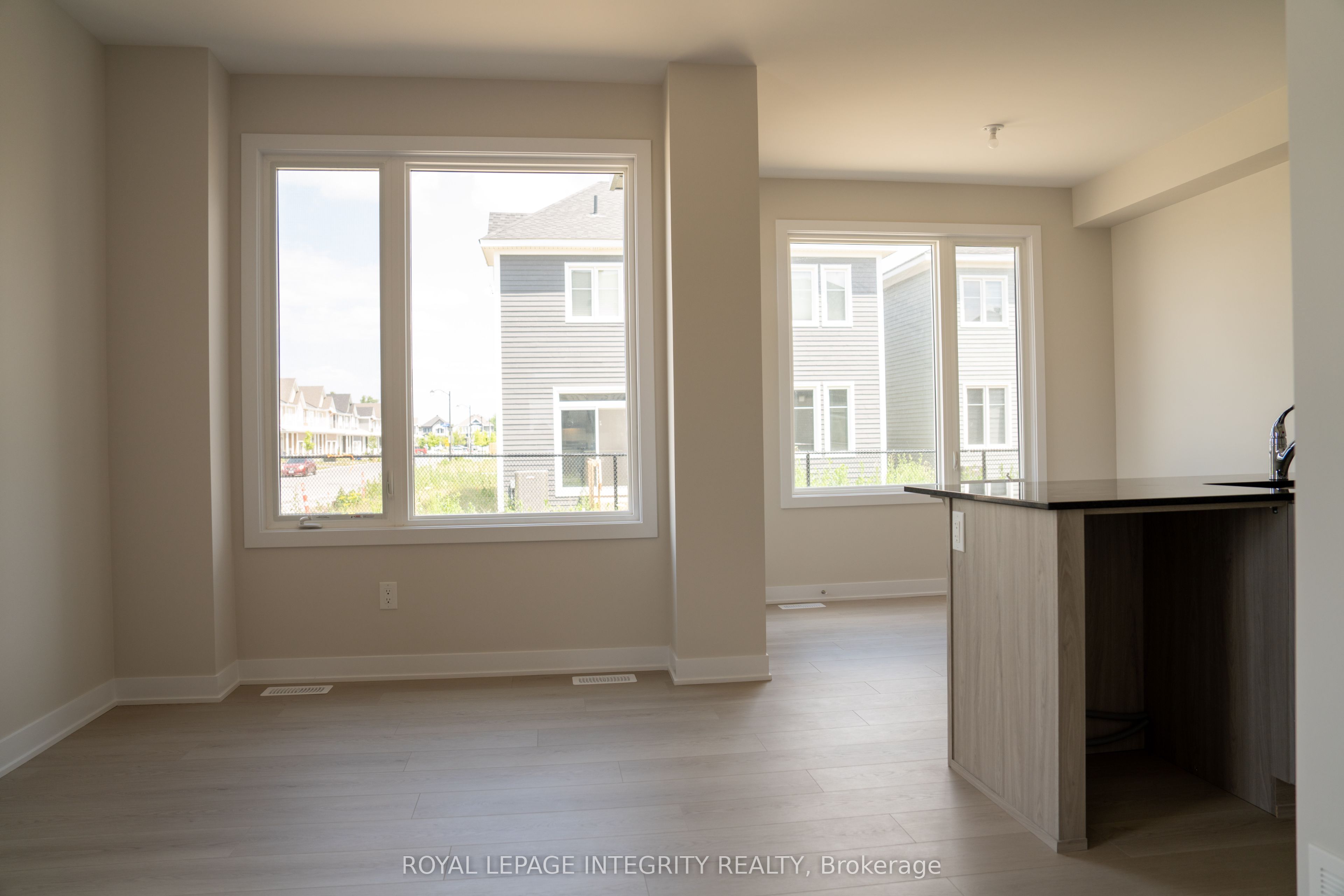 735 HAFLINGER Row, Stittsville - Munster - Richmond, ON K0A 2Z0 photo 3