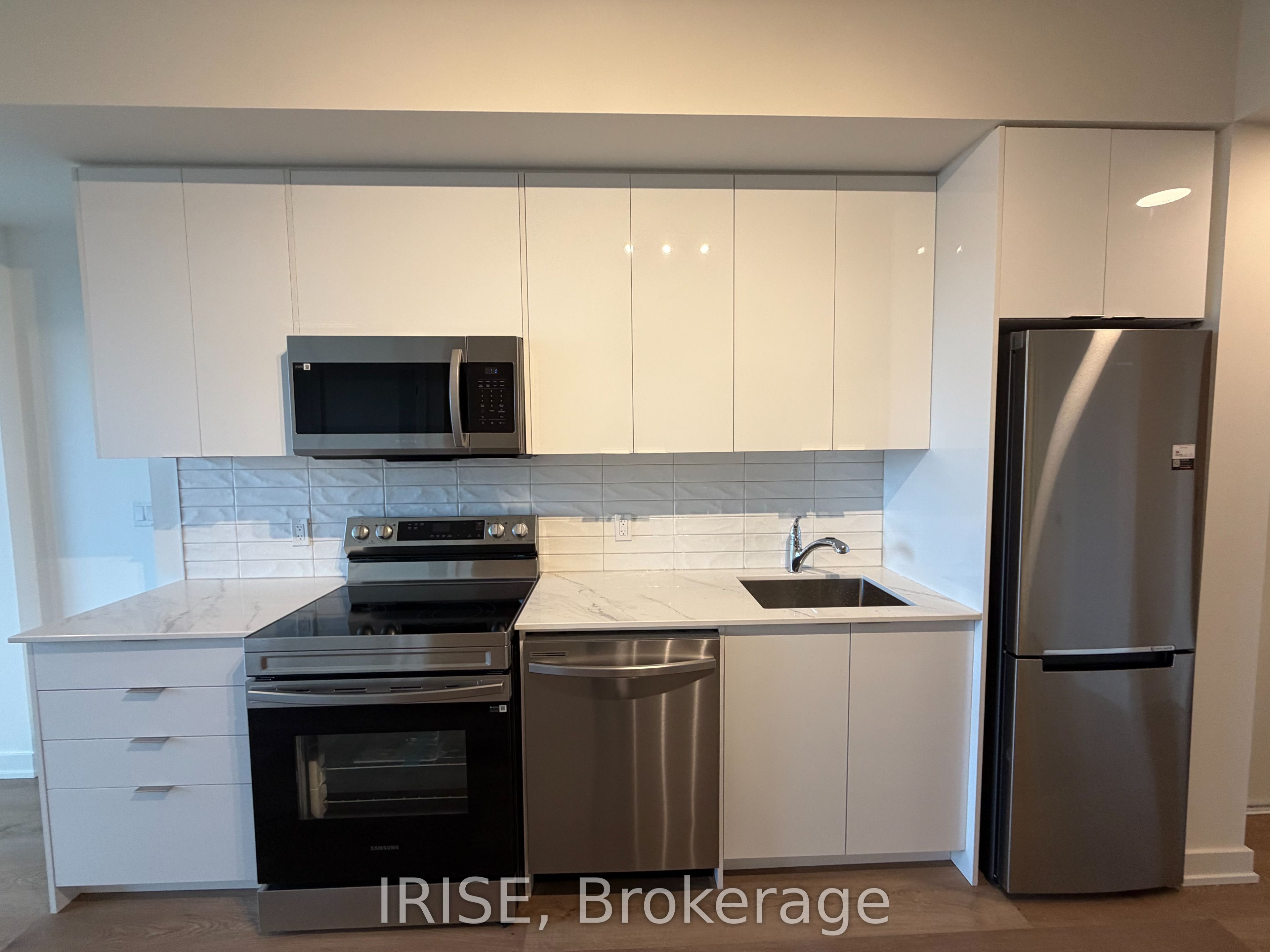33 Erie Avenue 304, Brantford, ON N3S 0K7 photo 5