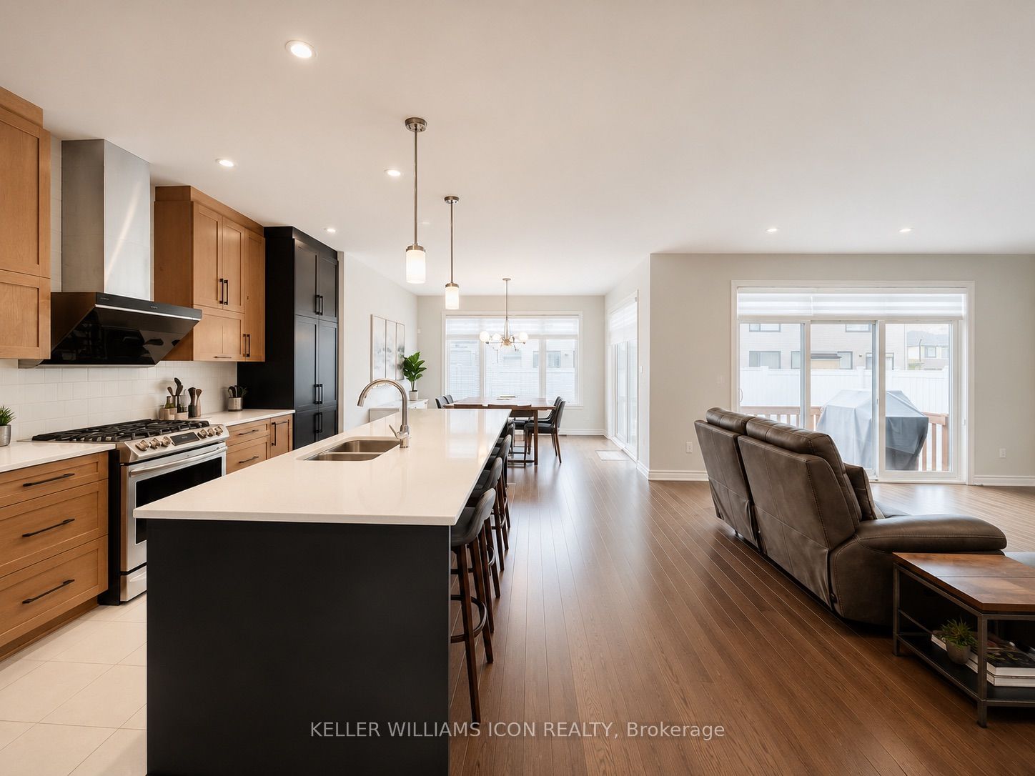 916 Ralph Hennessy Avenue, Blossom Park - Airport and Area, ON K4M 1B2 photo 4