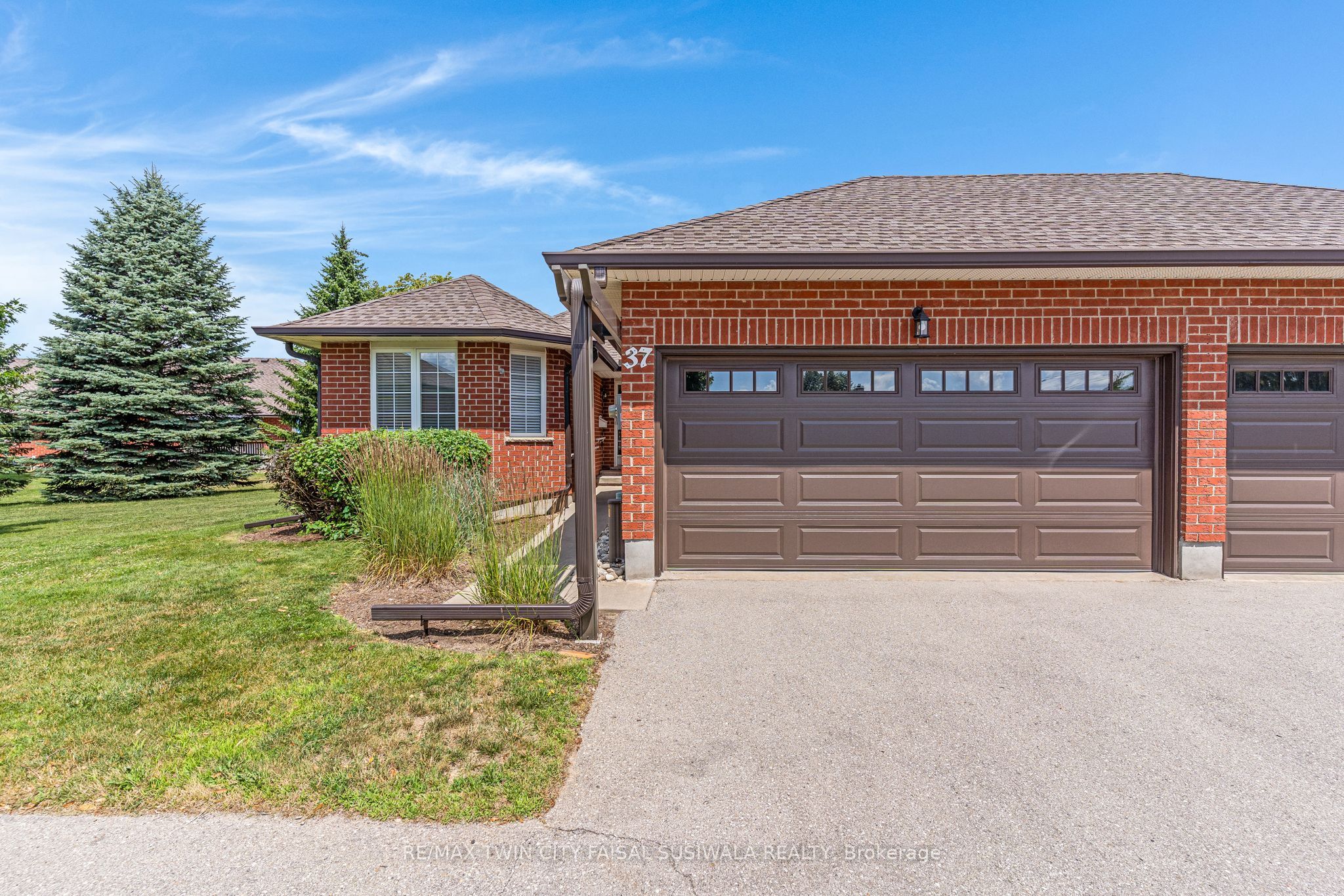 10 Isherwood Avenue 37, Cambridge, ON N1R 8L5