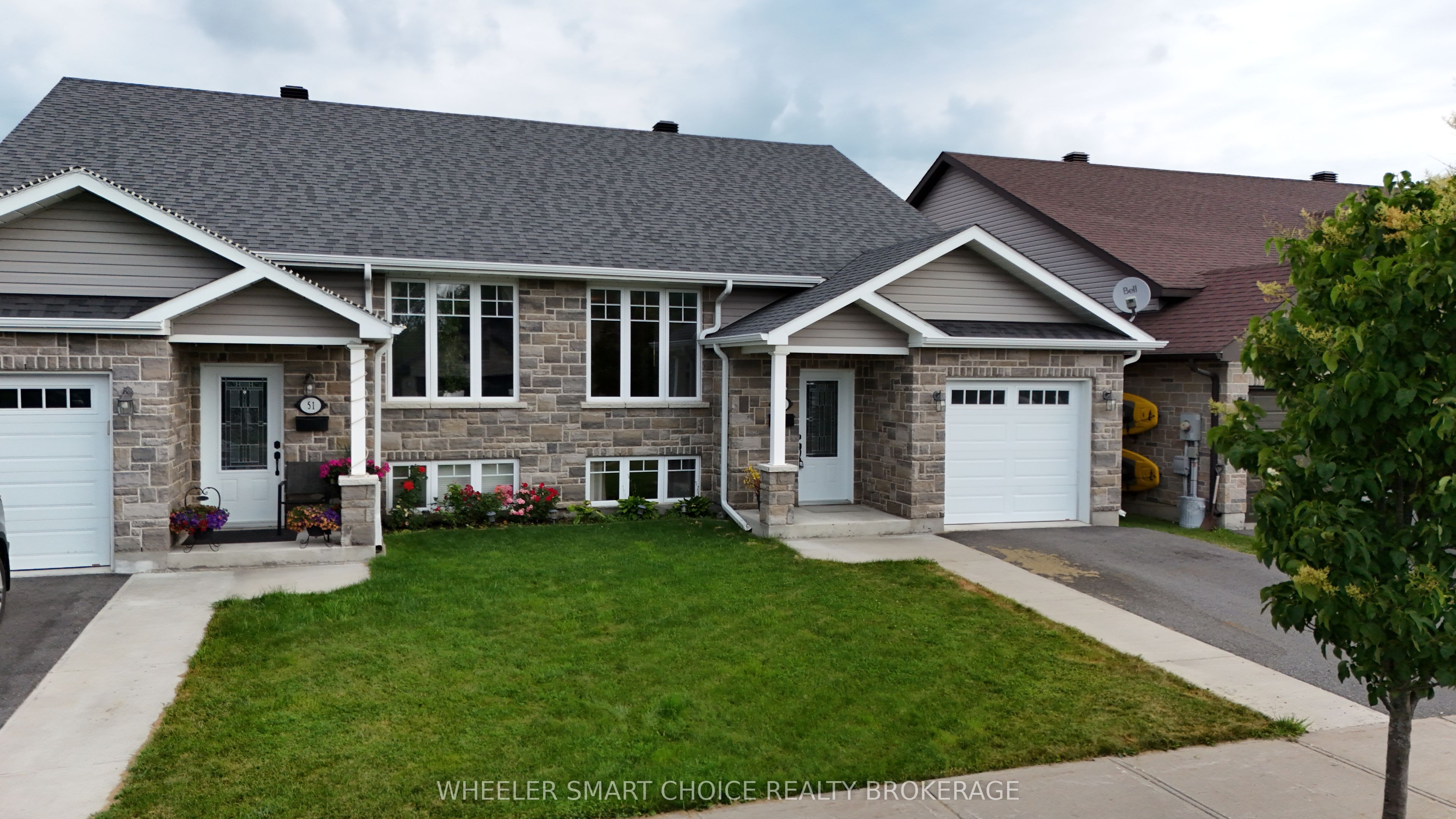 53 Mercier Avenue E, Cornwall, ON K6K 0B7 photo 2