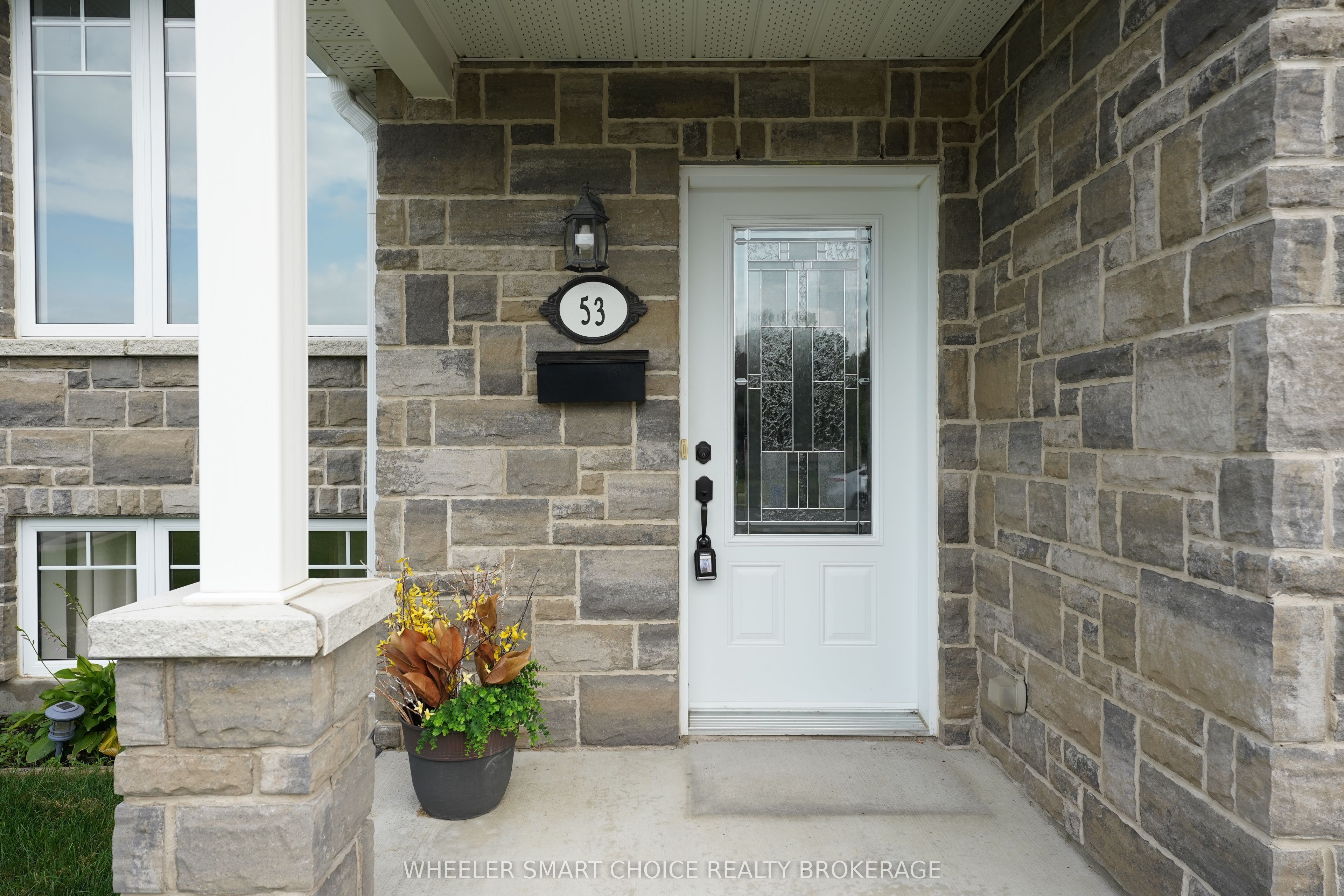 53 Mercier Avenue E, Cornwall, ON K6K 0B7 photo 3