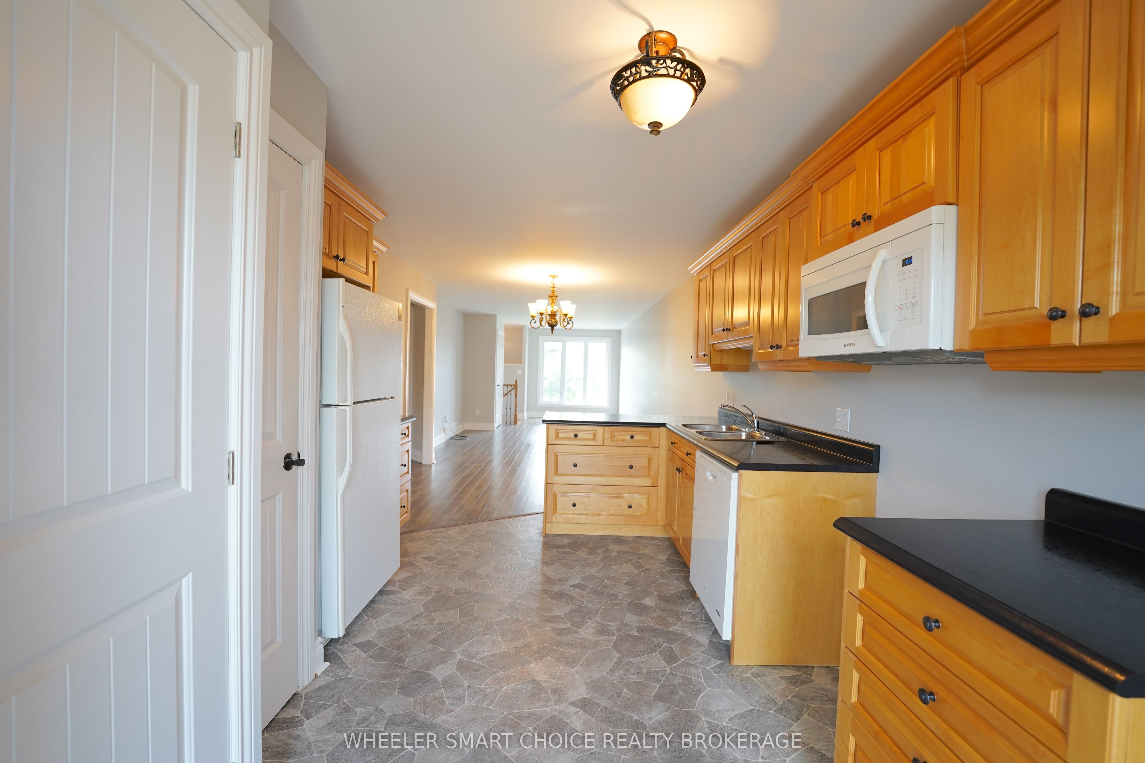 53 Mercier Avenue E, Cornwall, ON K6K 0B7 photo 4