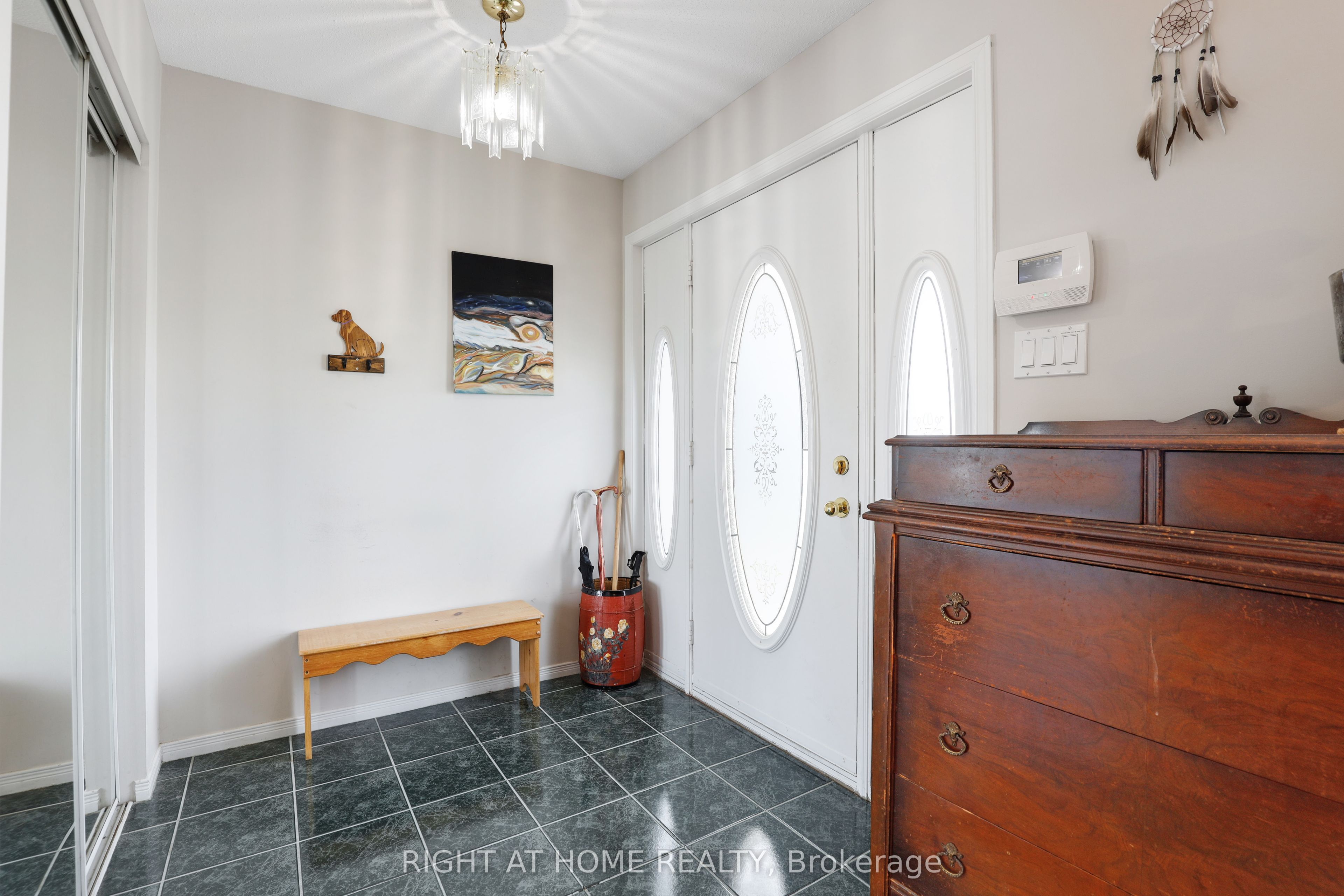 902 Rue Elizabeth Street, Alfred and Plantagenet, ON K0B 1C0 photo 5