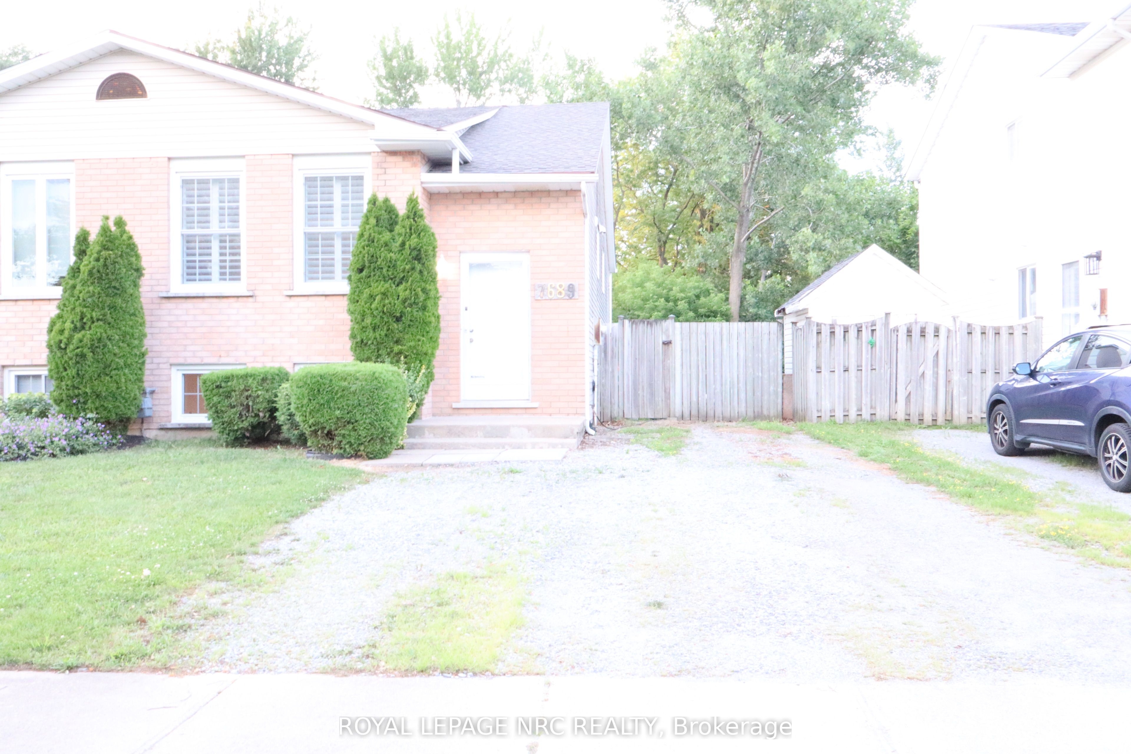 7689 TRACKVIEW Street, Niagara Falls, ON L2H 2Z6