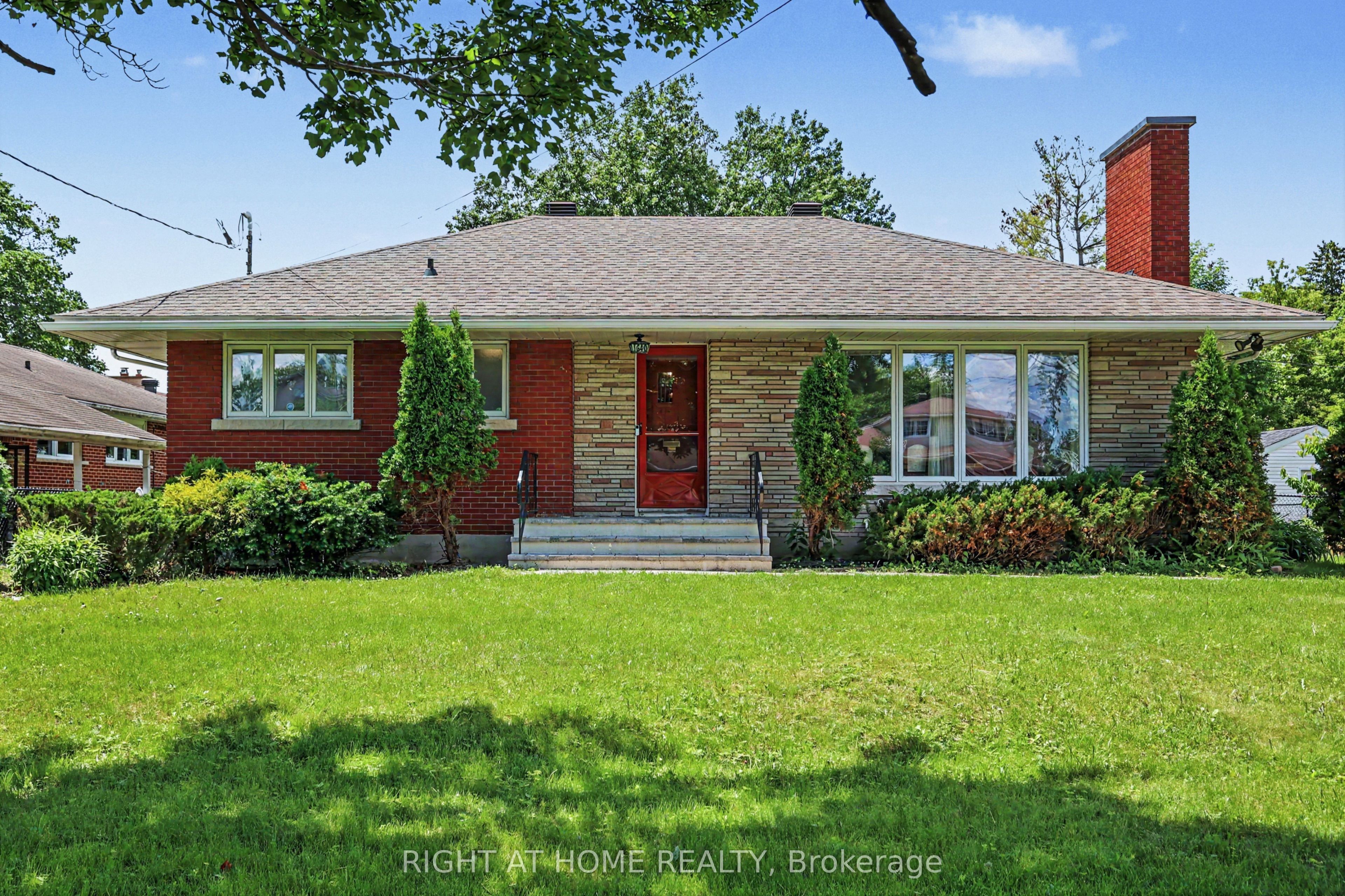 1640 FISHER Avenue, Cityview - Parkwoods Hills - Rideau Shore, ON K2C 1X6
