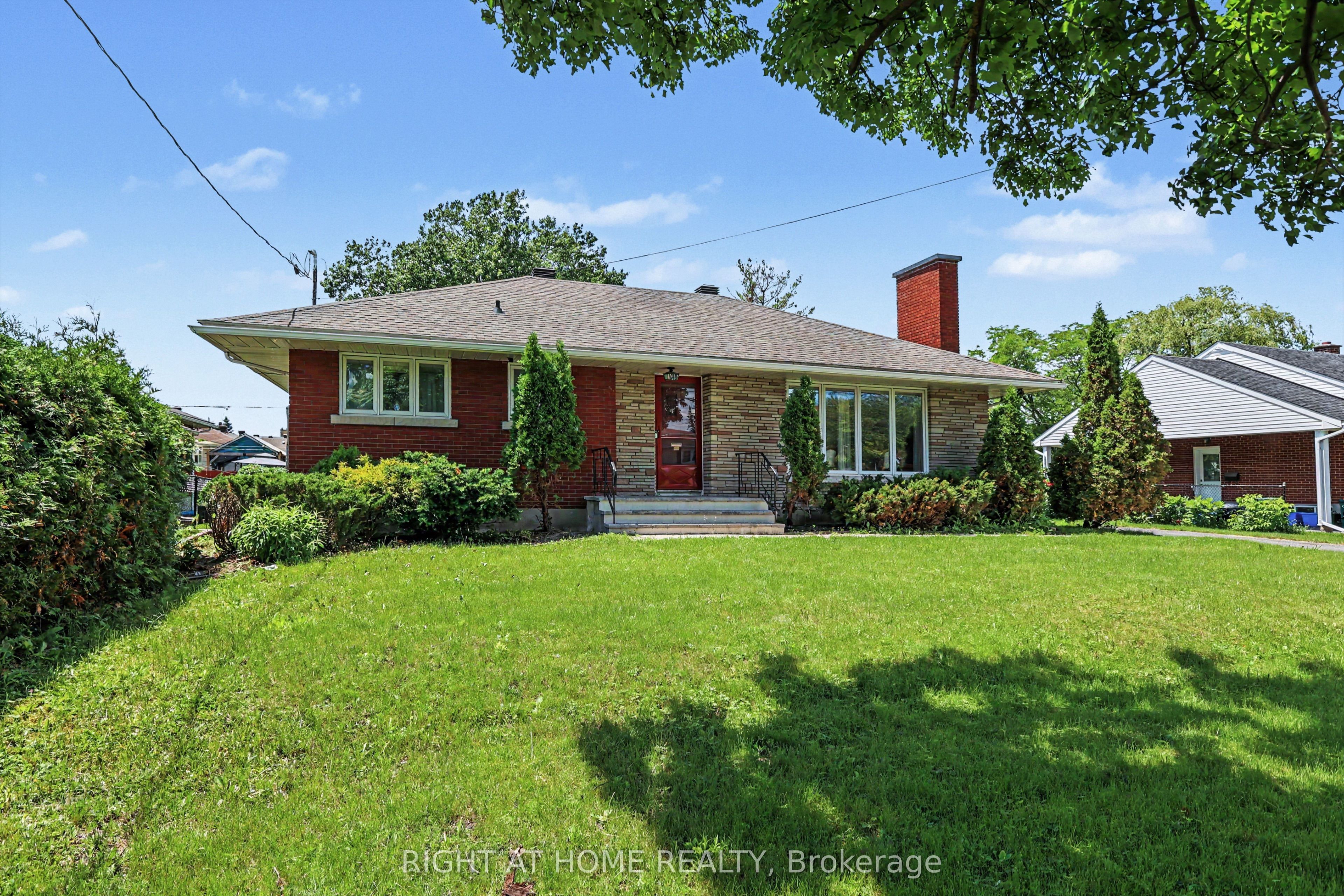 1640 FISHER Avenue, Cityview - Parkwoods Hills - Rideau Shore, ON K2C 1X6 photo 2