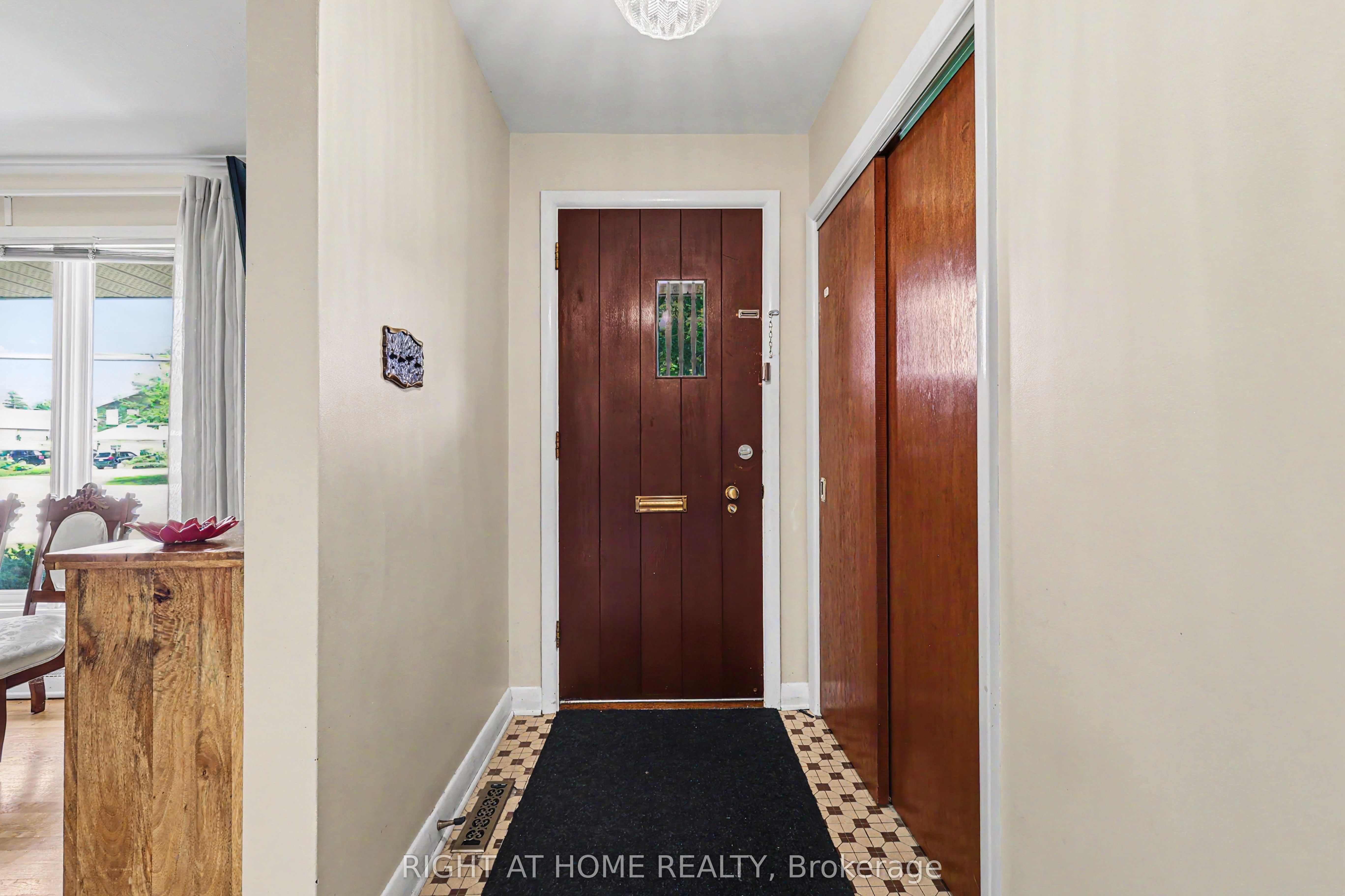 1640 FISHER Avenue, Cityview - Parkwoods Hills - Rideau Shore, ON K2C 1X6 photo 4