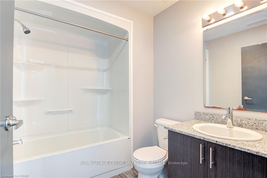 275 Larch Street F-104, Waterloo, ON N2L 3R2 photo 4