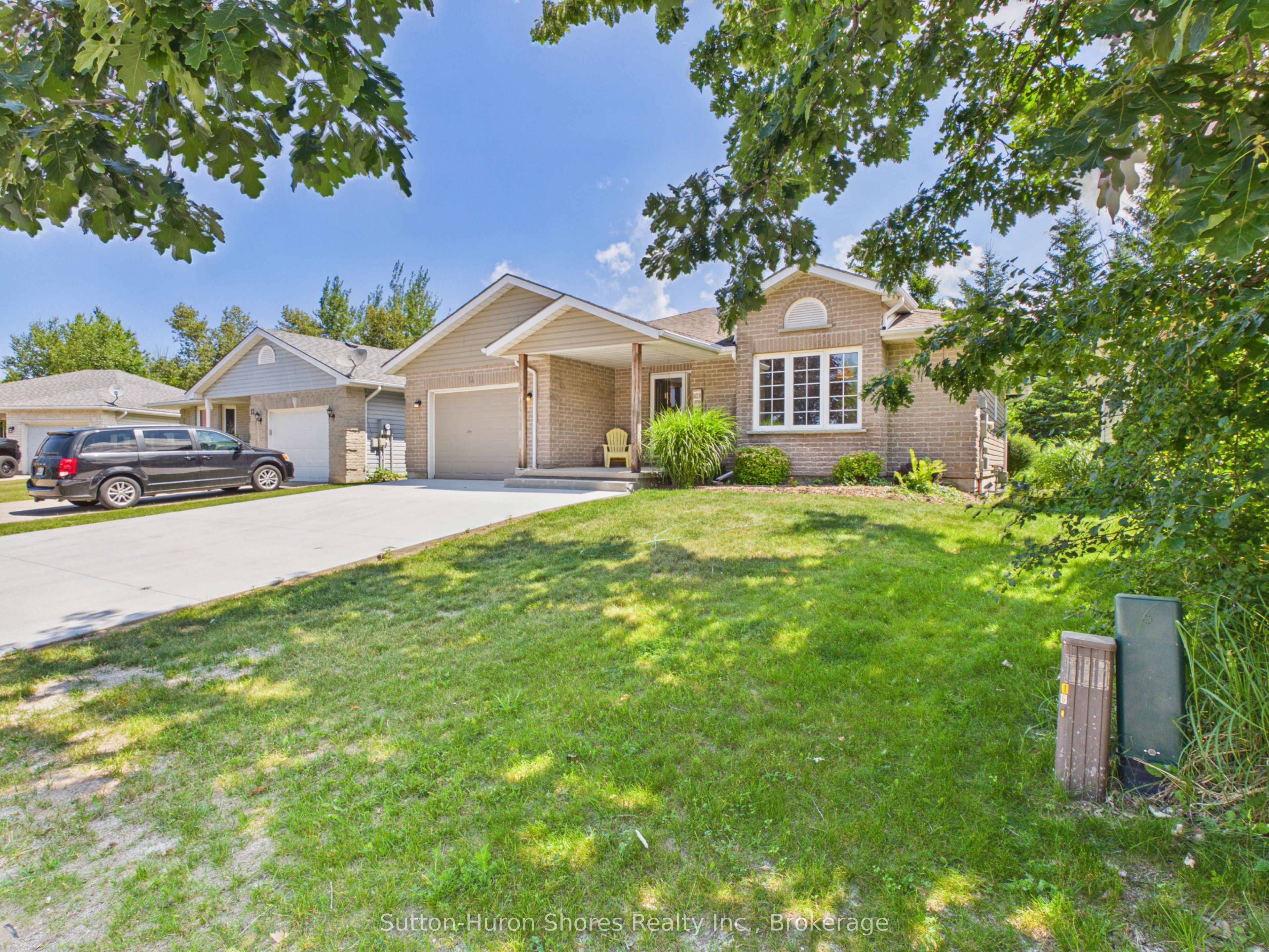 14 Eastgate Drive, Saugeen Shores, ON N0H 2L0 photo 2