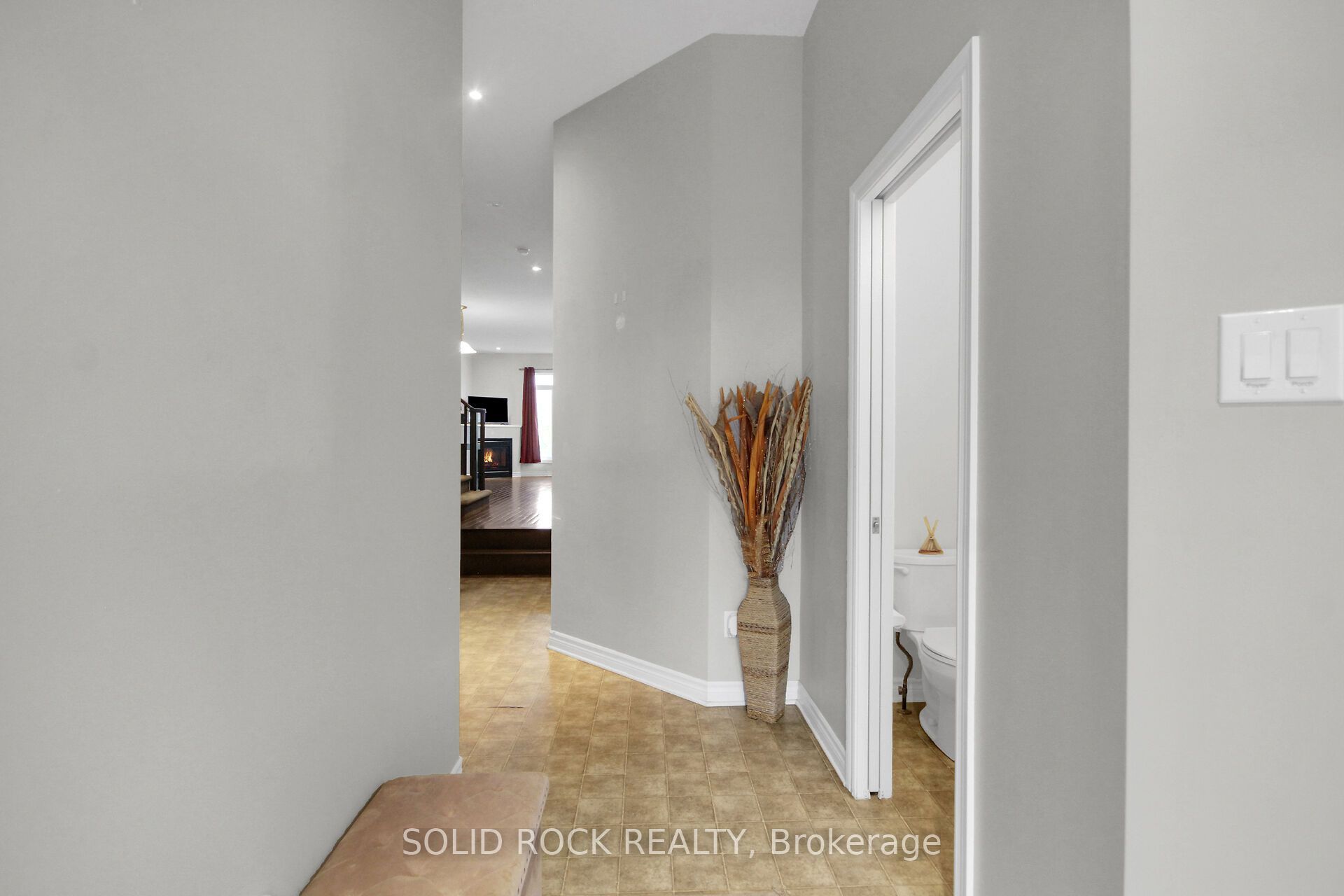 520 GRAND TULLY Way, Blossom Park - Airport and Area, ON K1V 2M1 photo 5