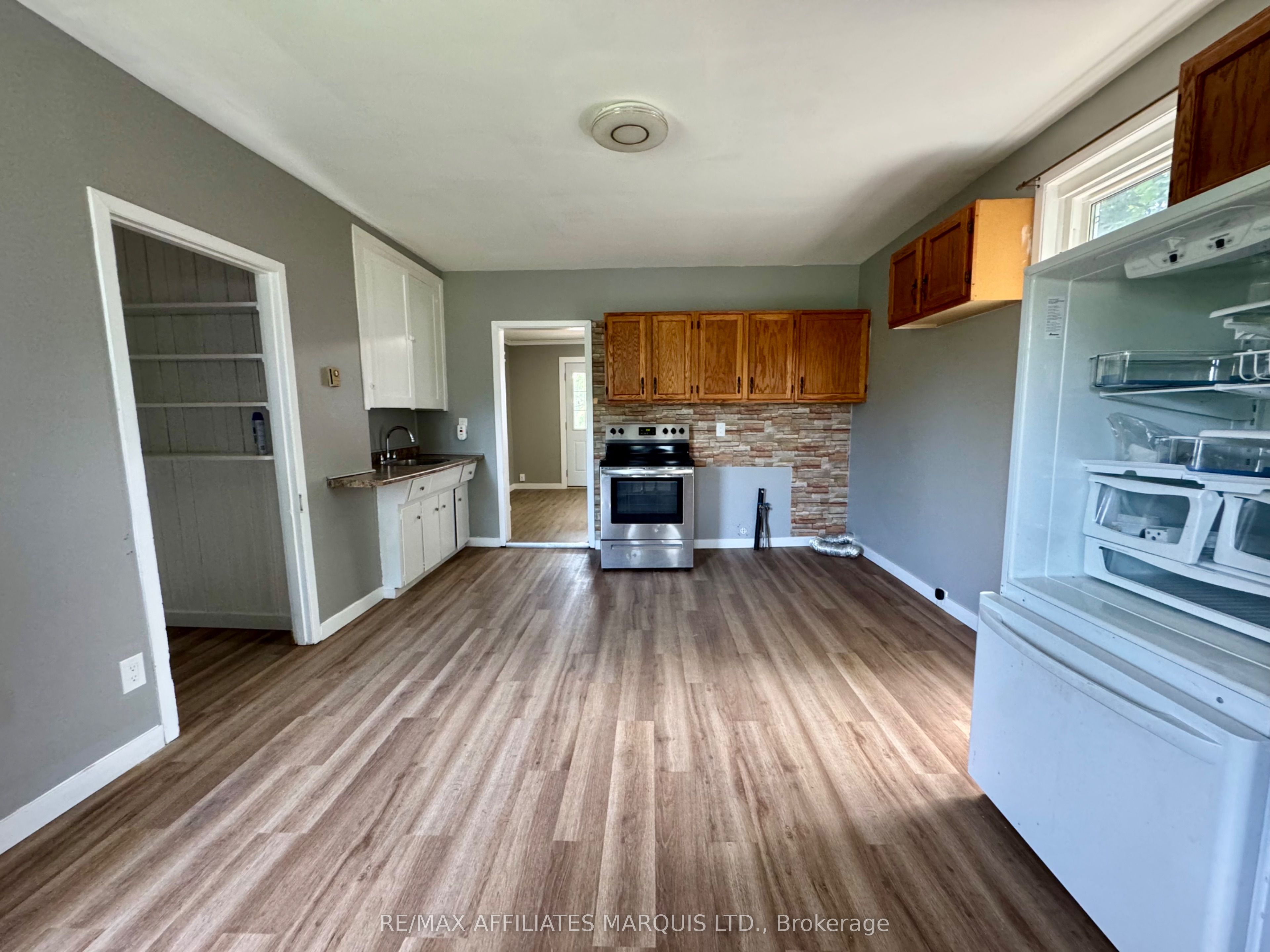 321 Water Street E, Cornwall, ON K6H 1A5 photo 4