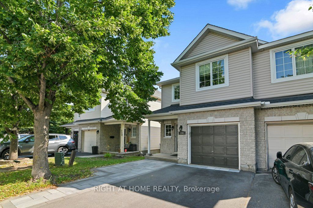 198 Deerfox Drive, Barrhaven, ON K2J 4W8 photo 3